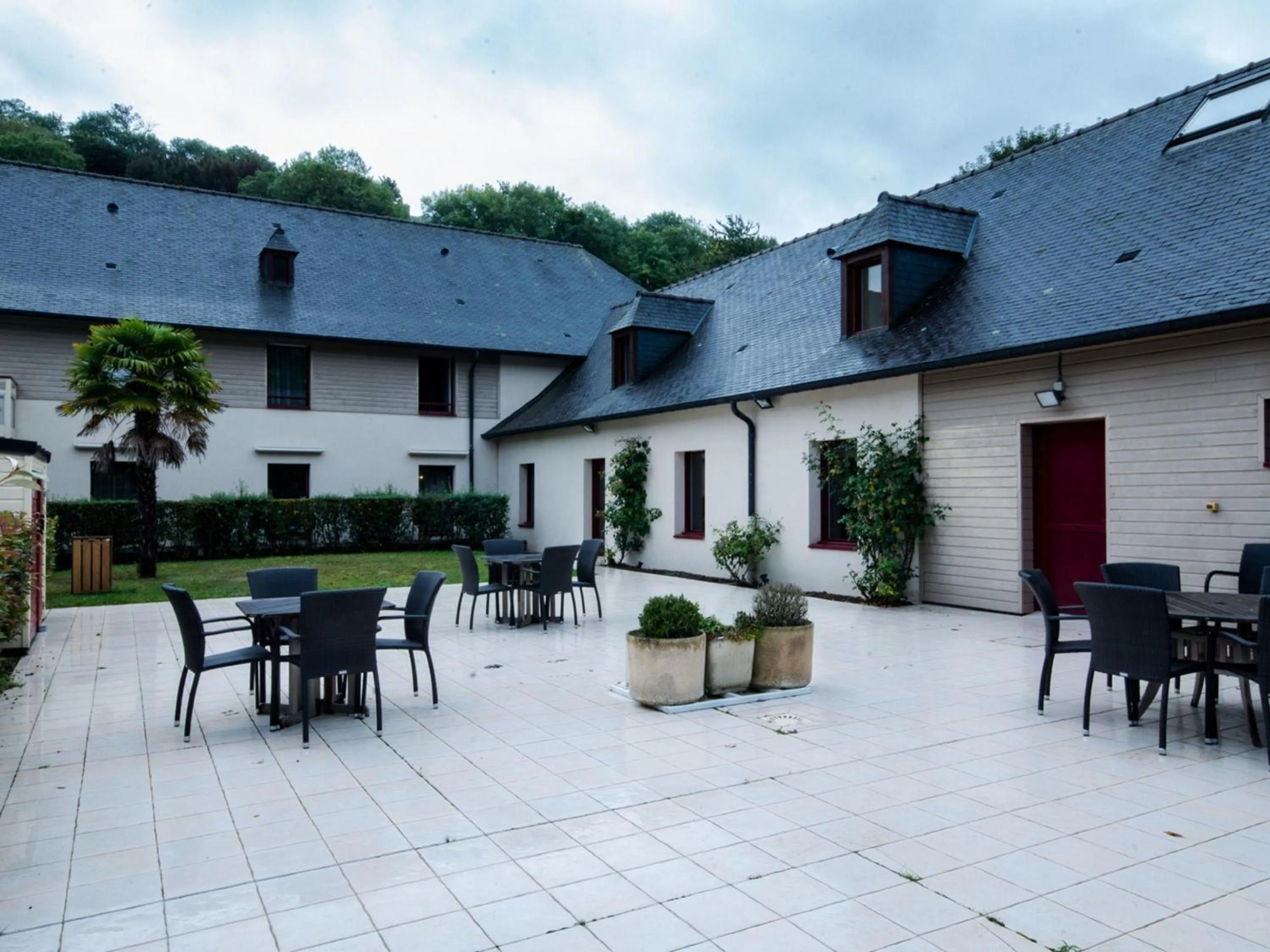 Pool view in Mercure Dinan Port Le Jerzual