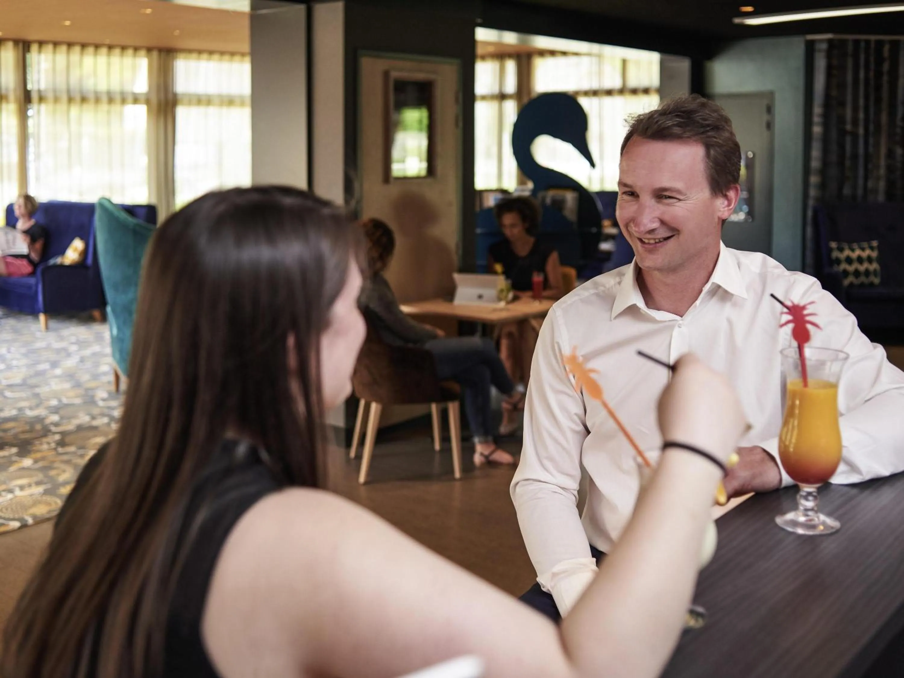 Lounge or bar in Mercure Dinan Port Le Jerzual