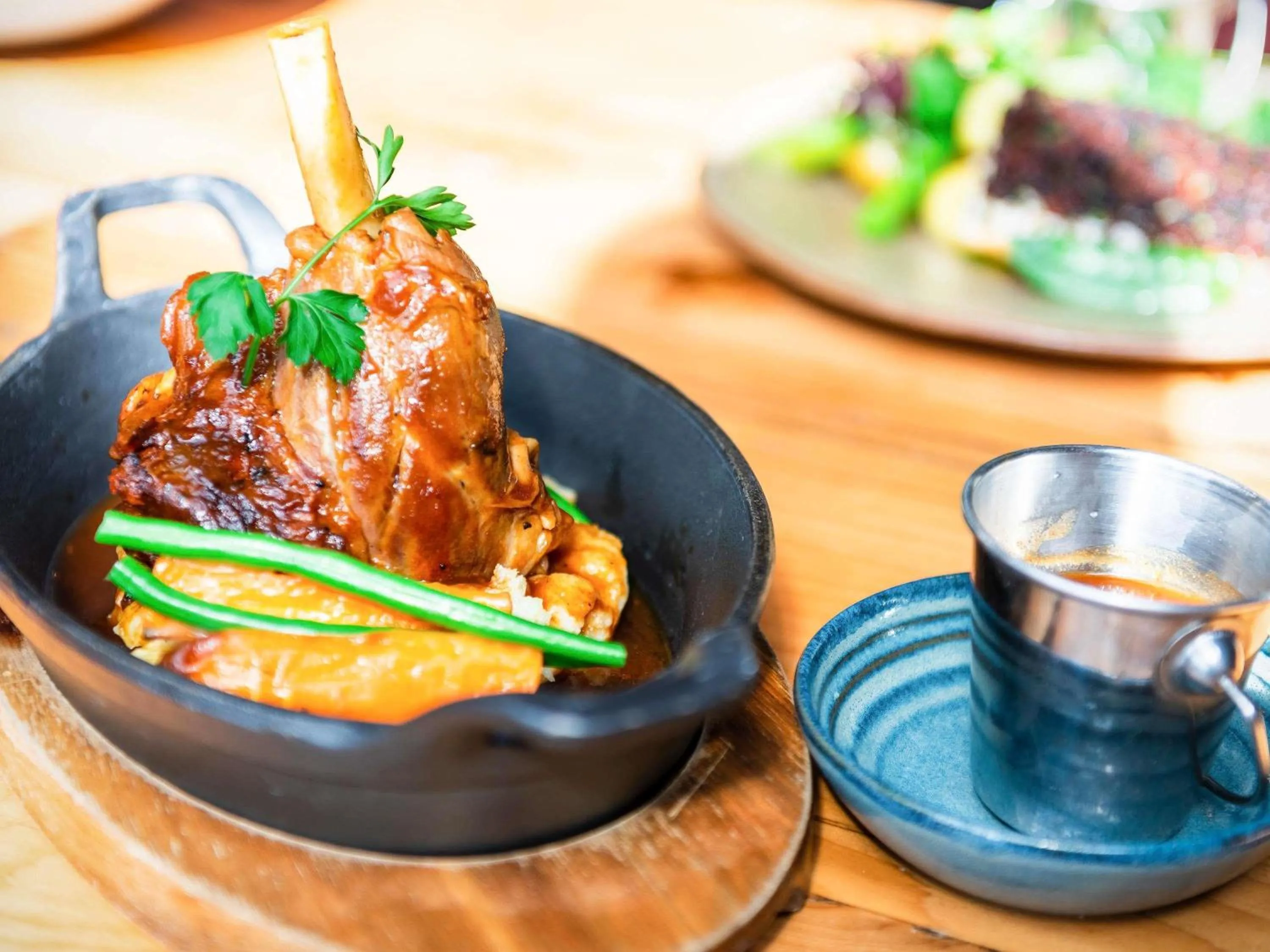 Restaurant/places to eat in Novotel Cardiff Centre