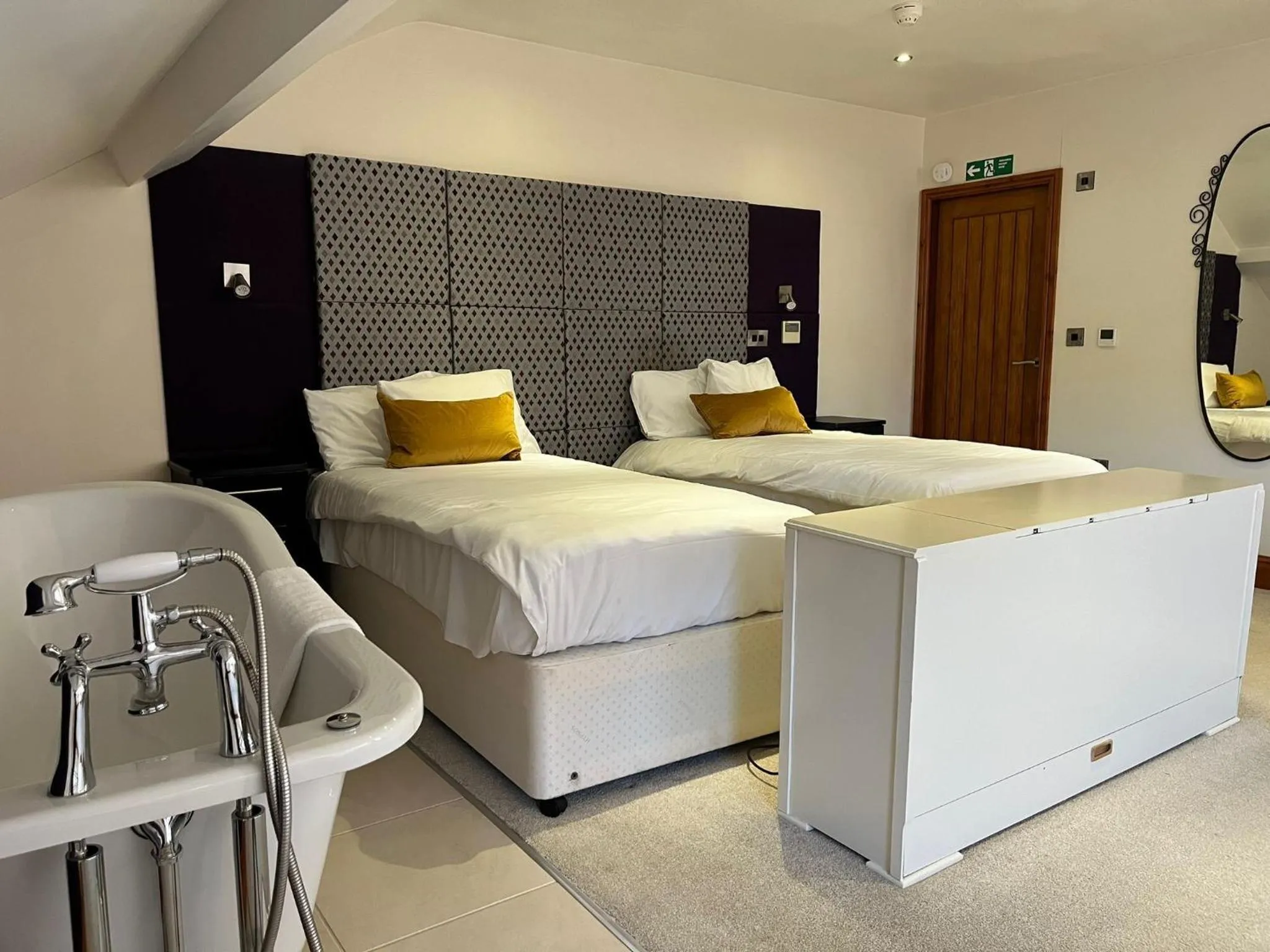 Bedroom, Bed in Rendezvous At Skipton