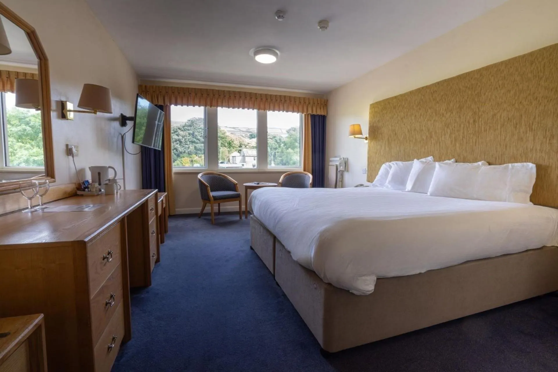 Bedroom, Bed in Skipton Hotel - formerly known as Hotel Rendezvous-Skipton