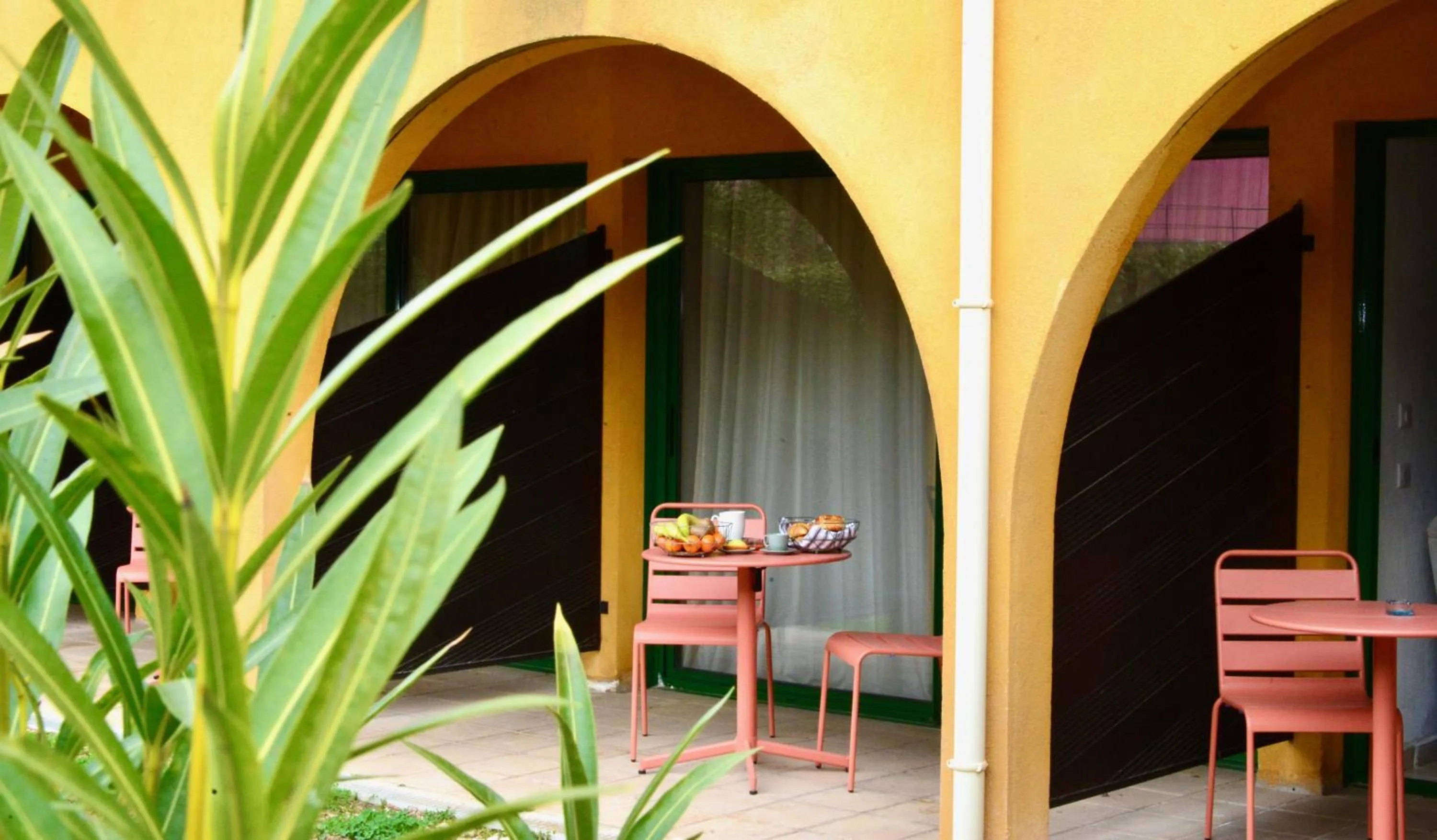 Garden in Best Western Gemenos Villa Florette