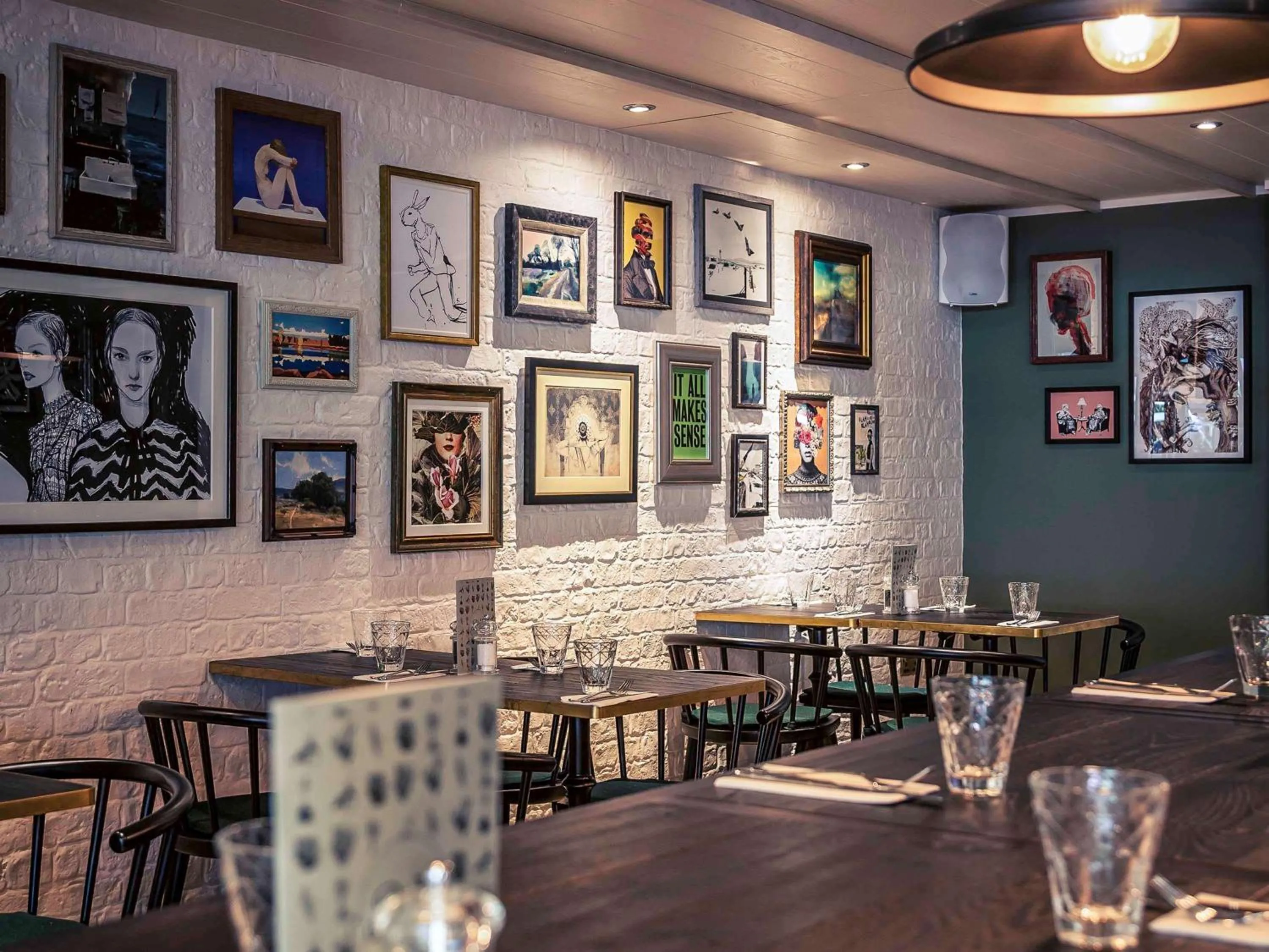 Restaurant/Places to Eat in Mercure Brigstow Bristol