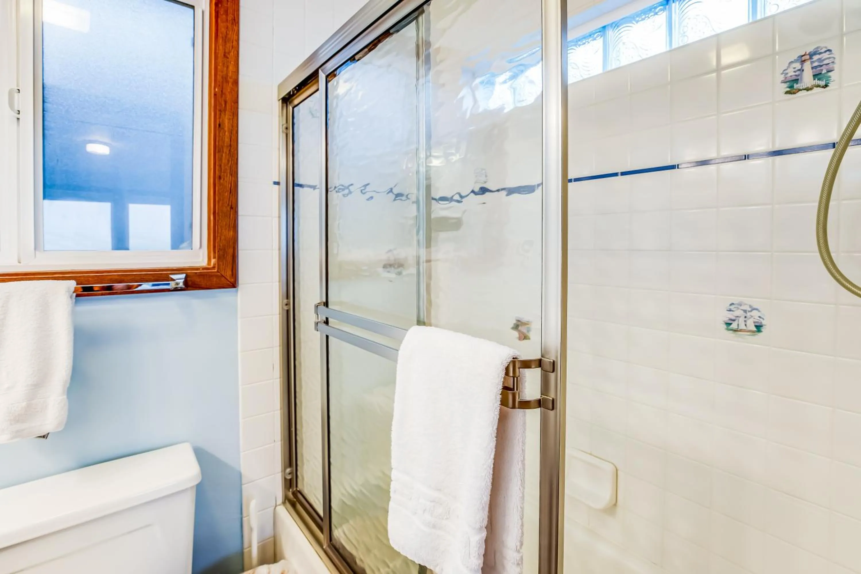 Blue Sea Oceanfront Cottage