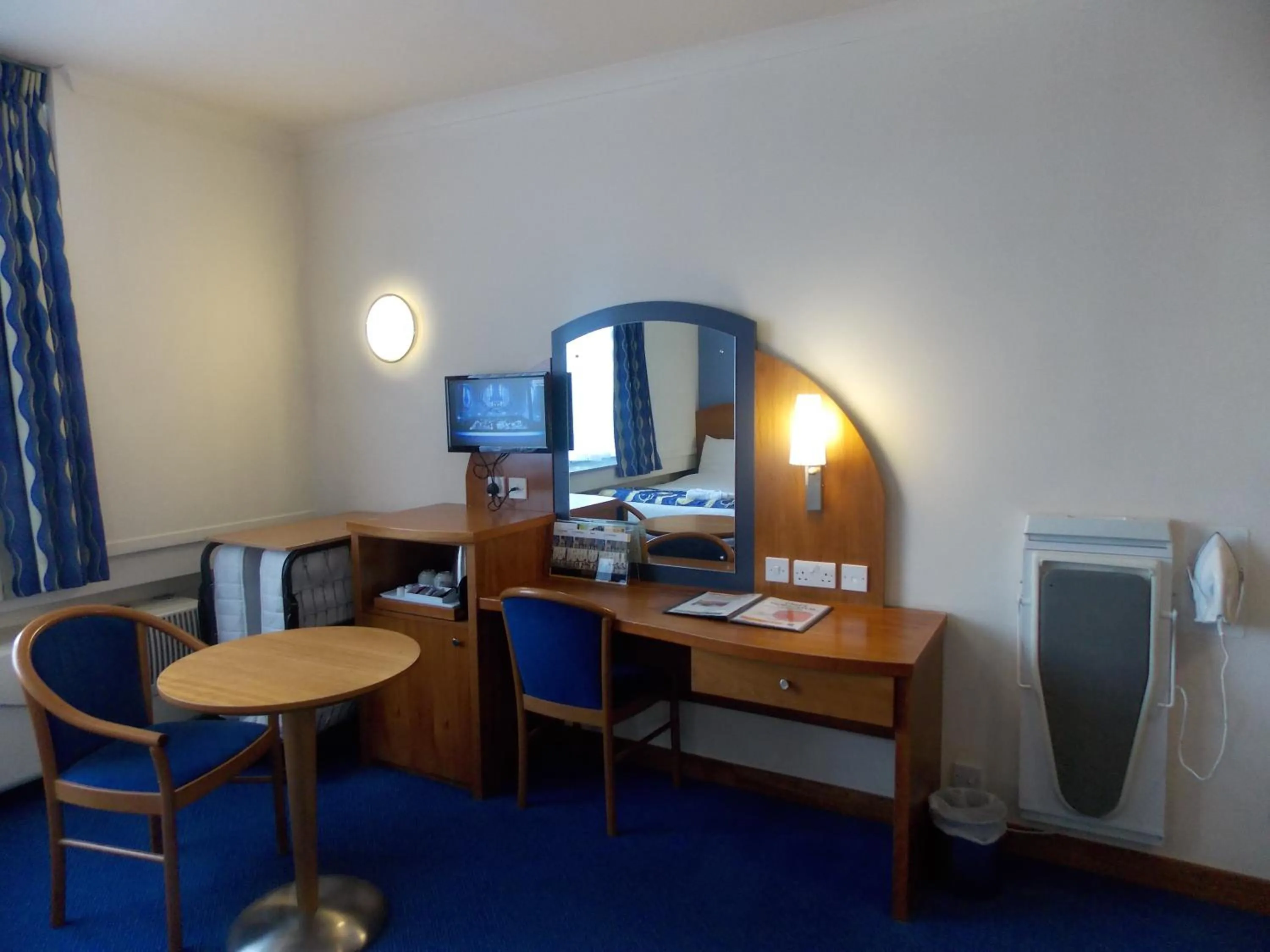 Decorative detail in London - Wembley International Hotel