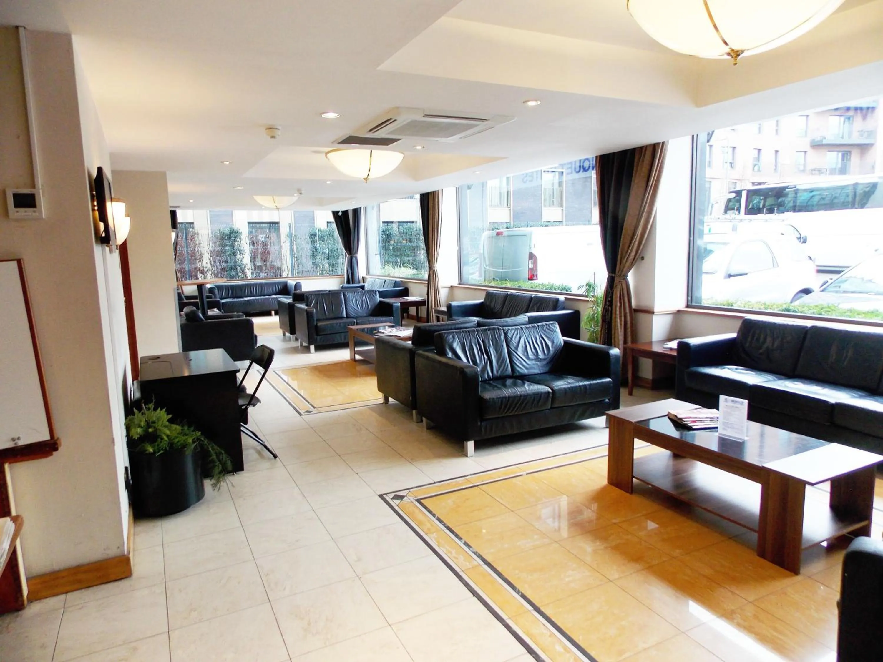 Property building in London - Wembley International Hotel