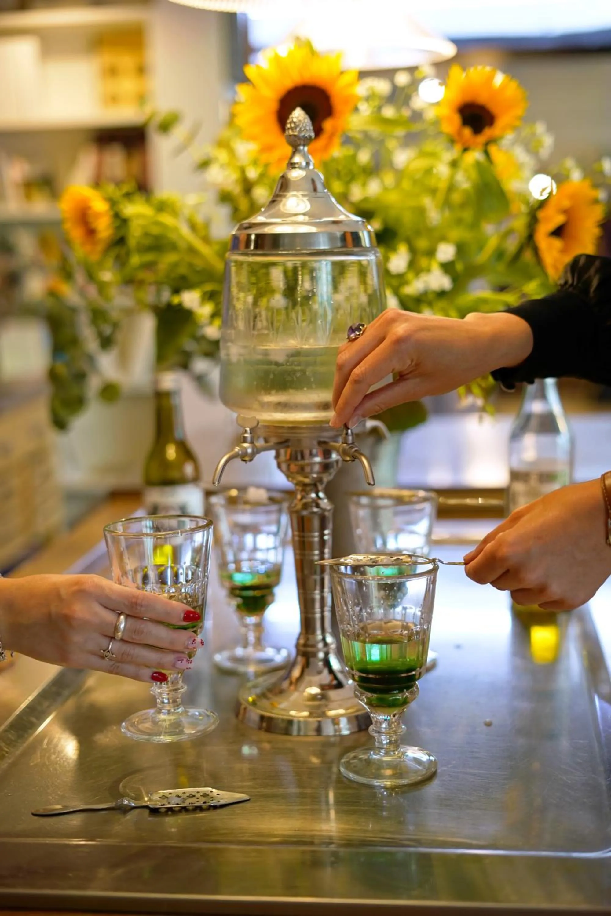 Lounge or bar in Hôtel Littéraire Arthur Rimbaud, BW Signature Collection