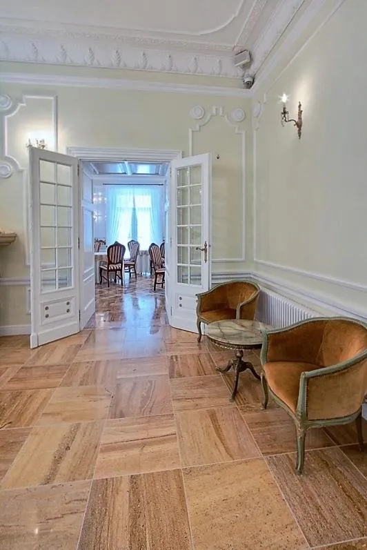 Restaurant/places to eat in Pałac Kobylin