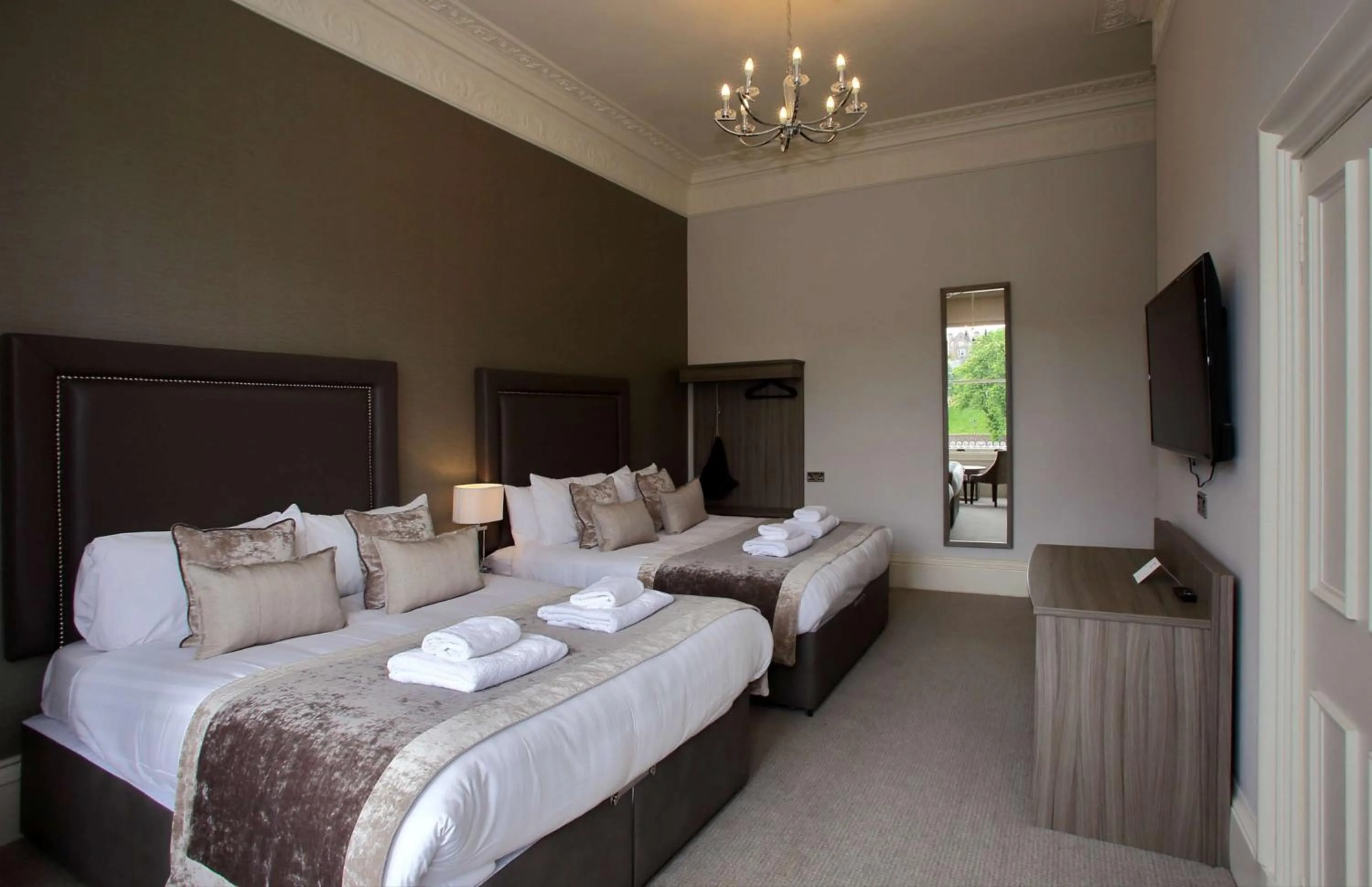 Bedroom, Bed in Inverness Palace Hotel & Spa, WorldHotels Distinctive