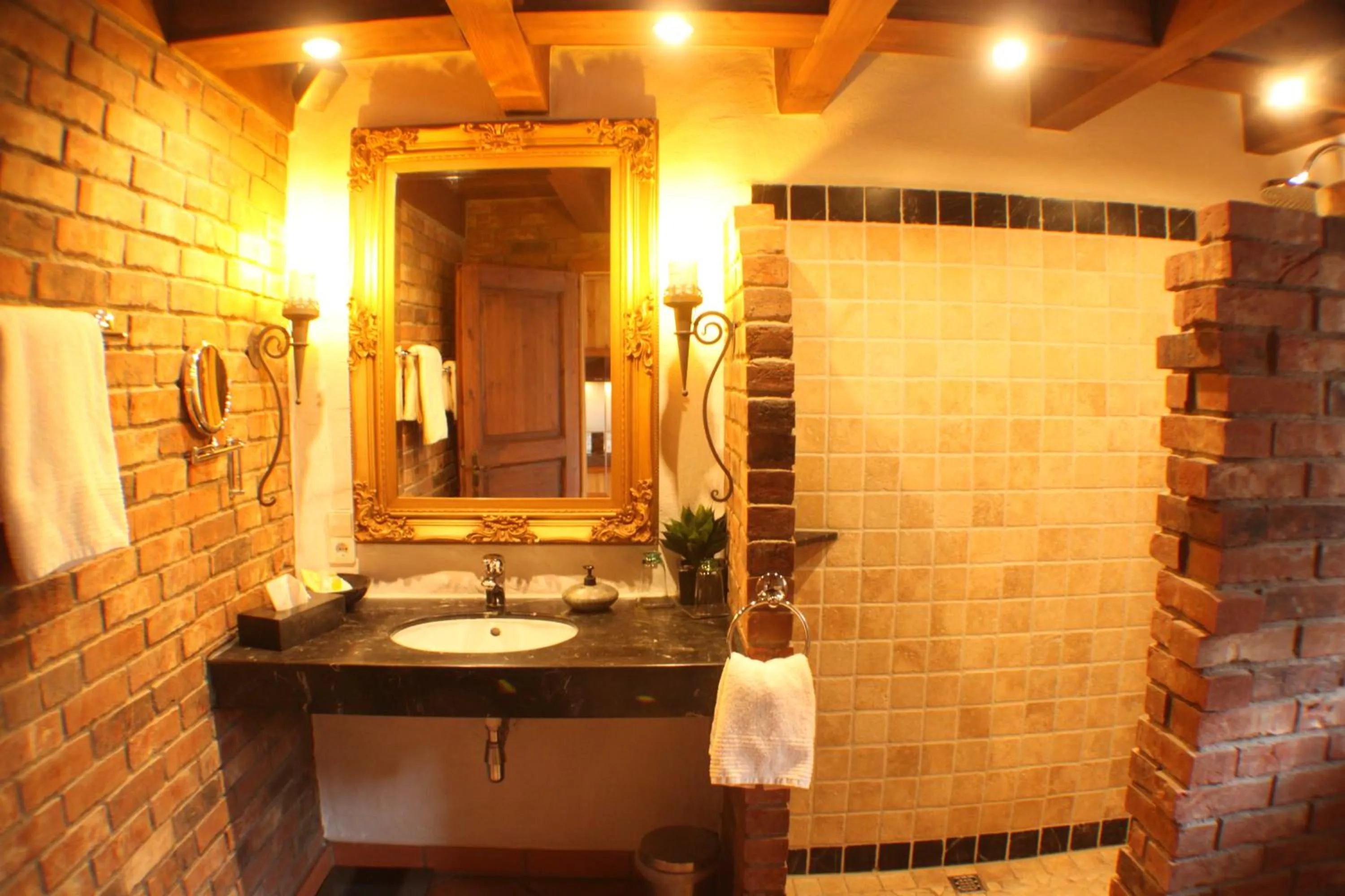 Bathroom in Hazienda Apartmenthotel - Für ein paar Tage oder monatelang