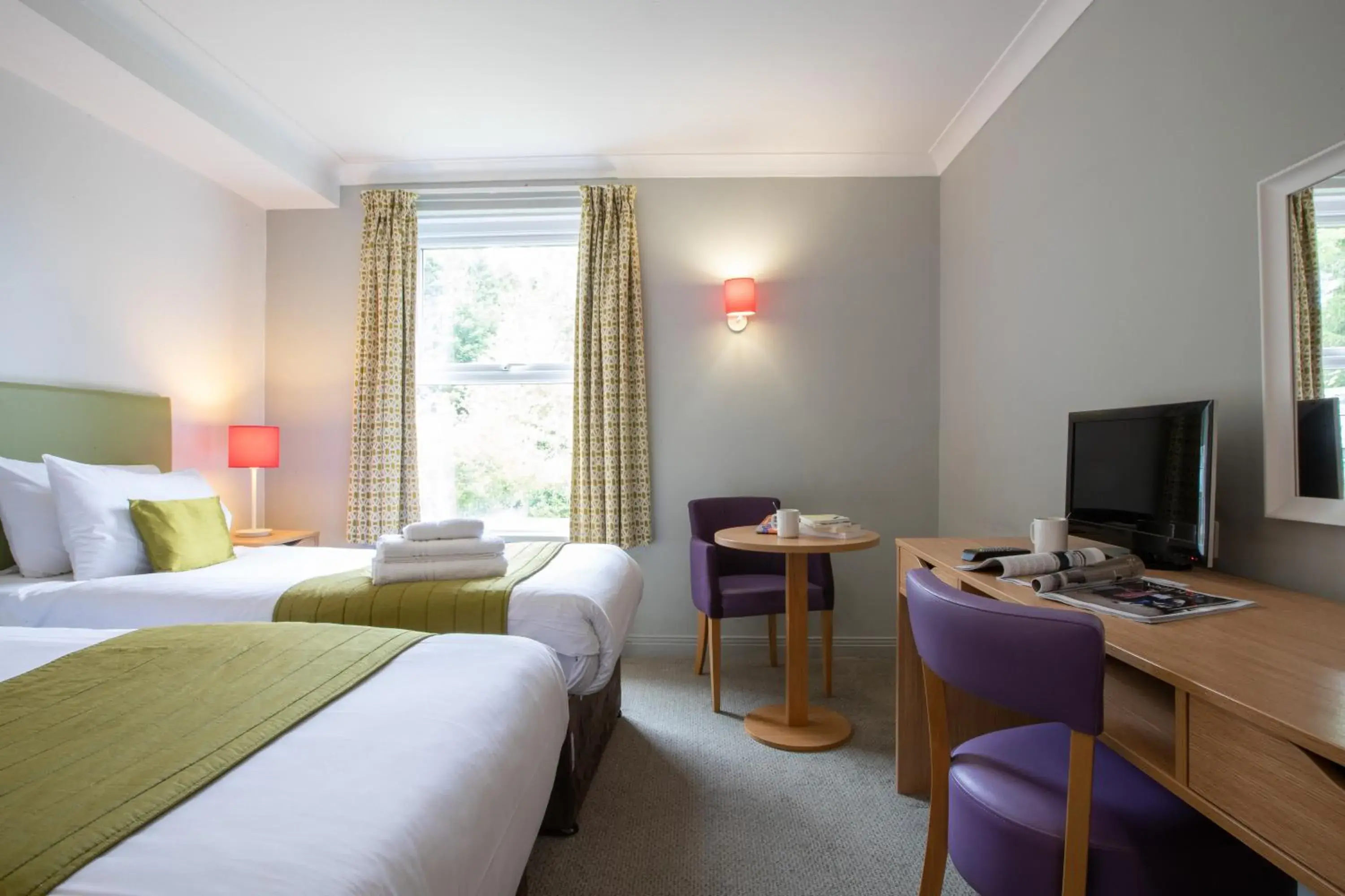 Standard Twin Room in George Hotel Standard Twin Room in George Hotel