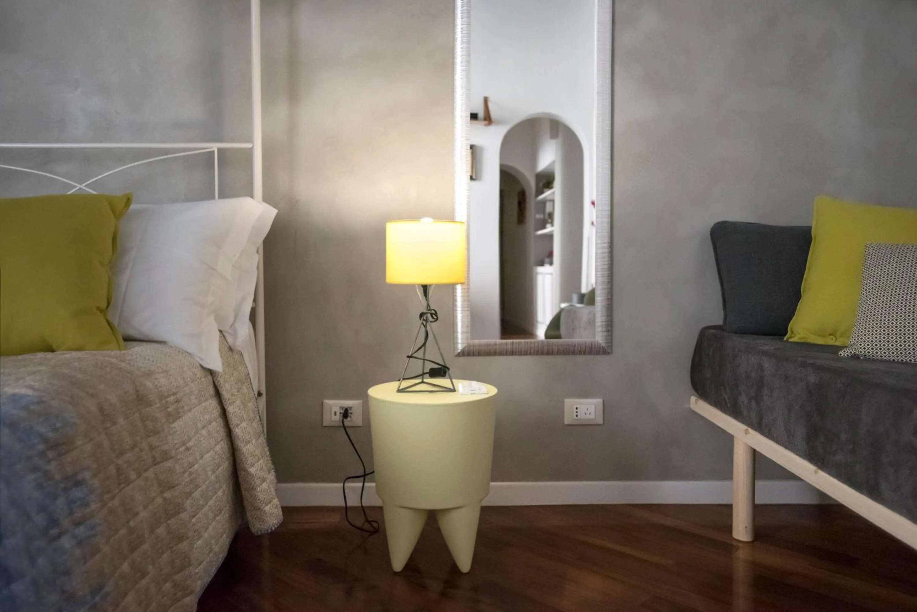 Apartment Near Trevi Fountain