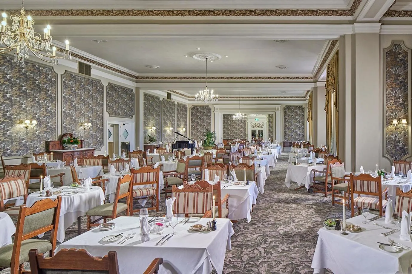 Restaurant/places to eat in The Grand Hotel