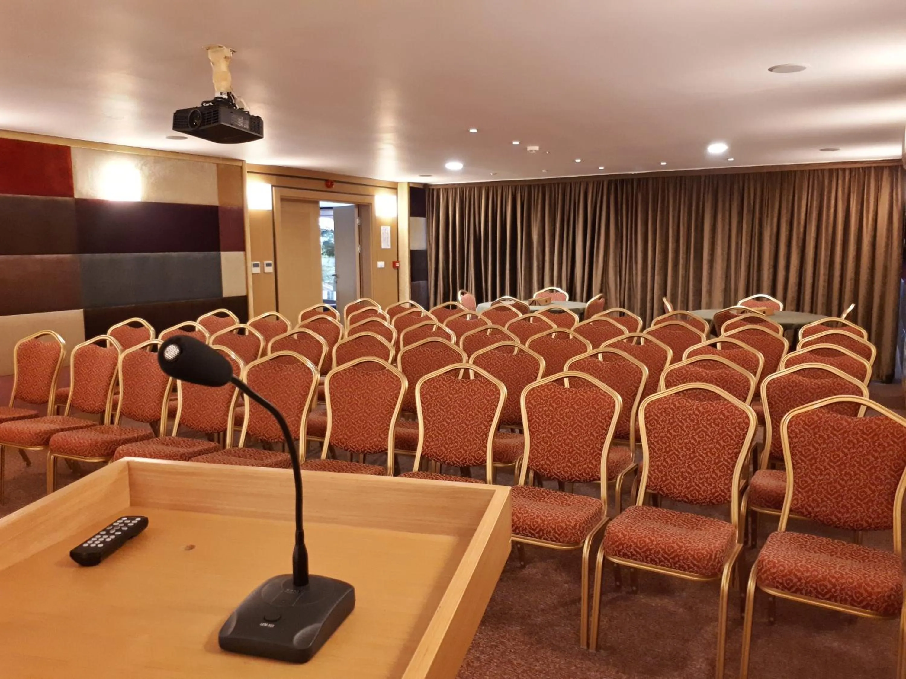 Meeting/conference room in Hotel Lazlakar