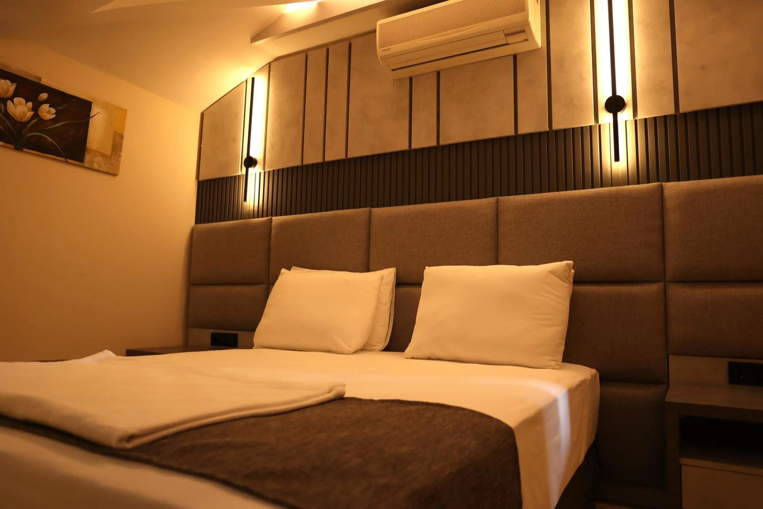 Bedroom, Bed in Hotel Lazlakar