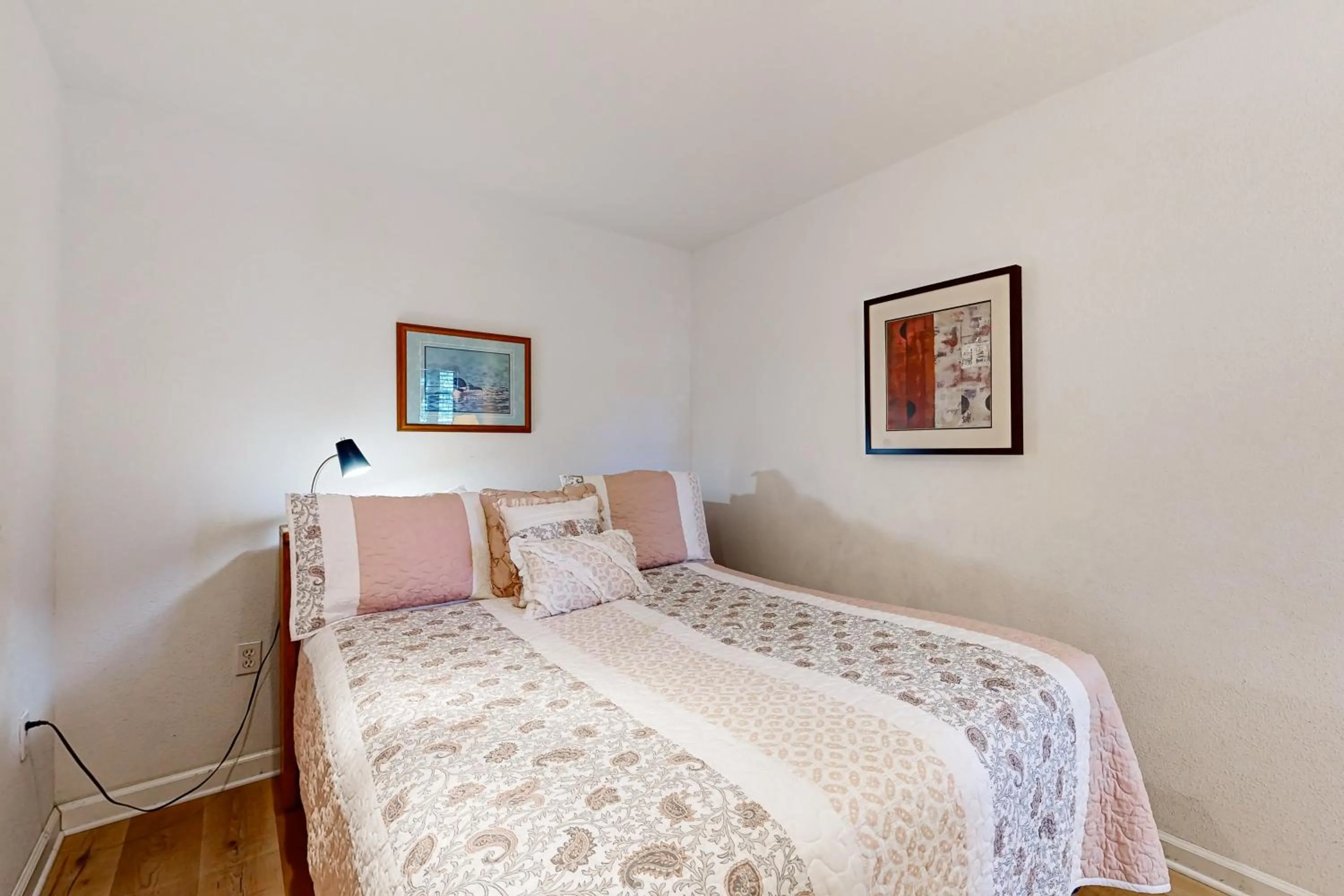 Bed in 1 Abbot House