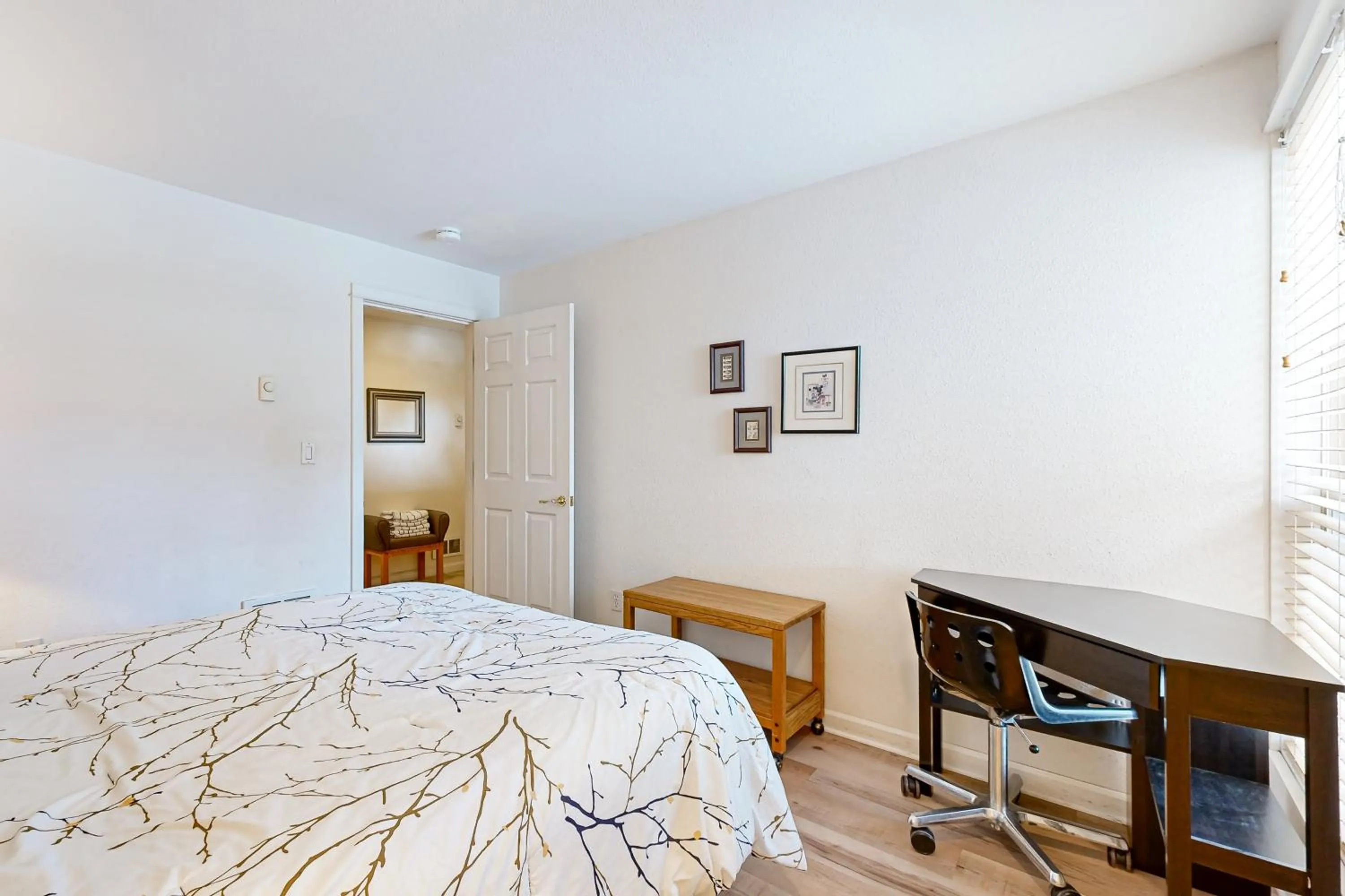 Bed in 1 Abbot House