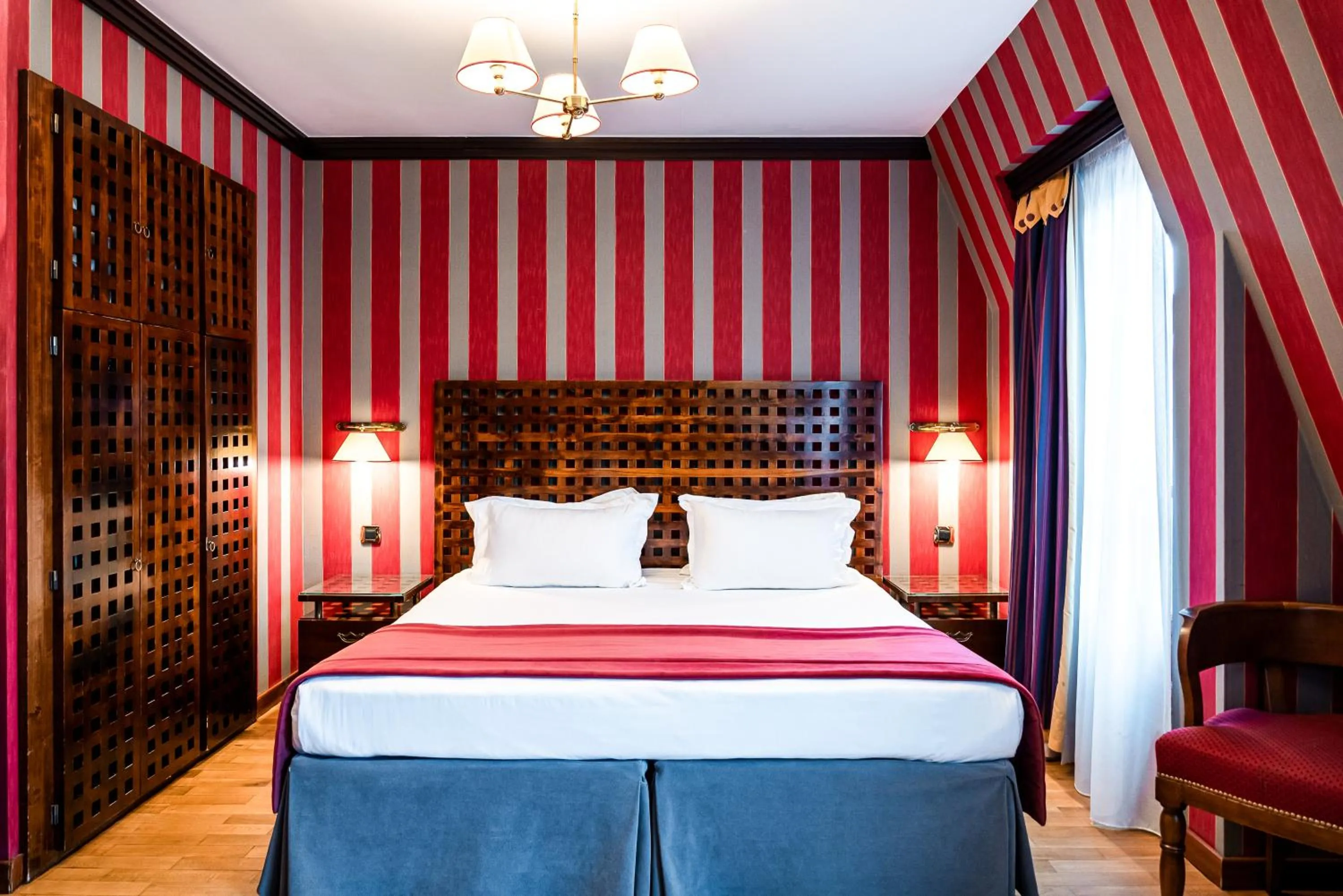 Bed in Villa Panthéon