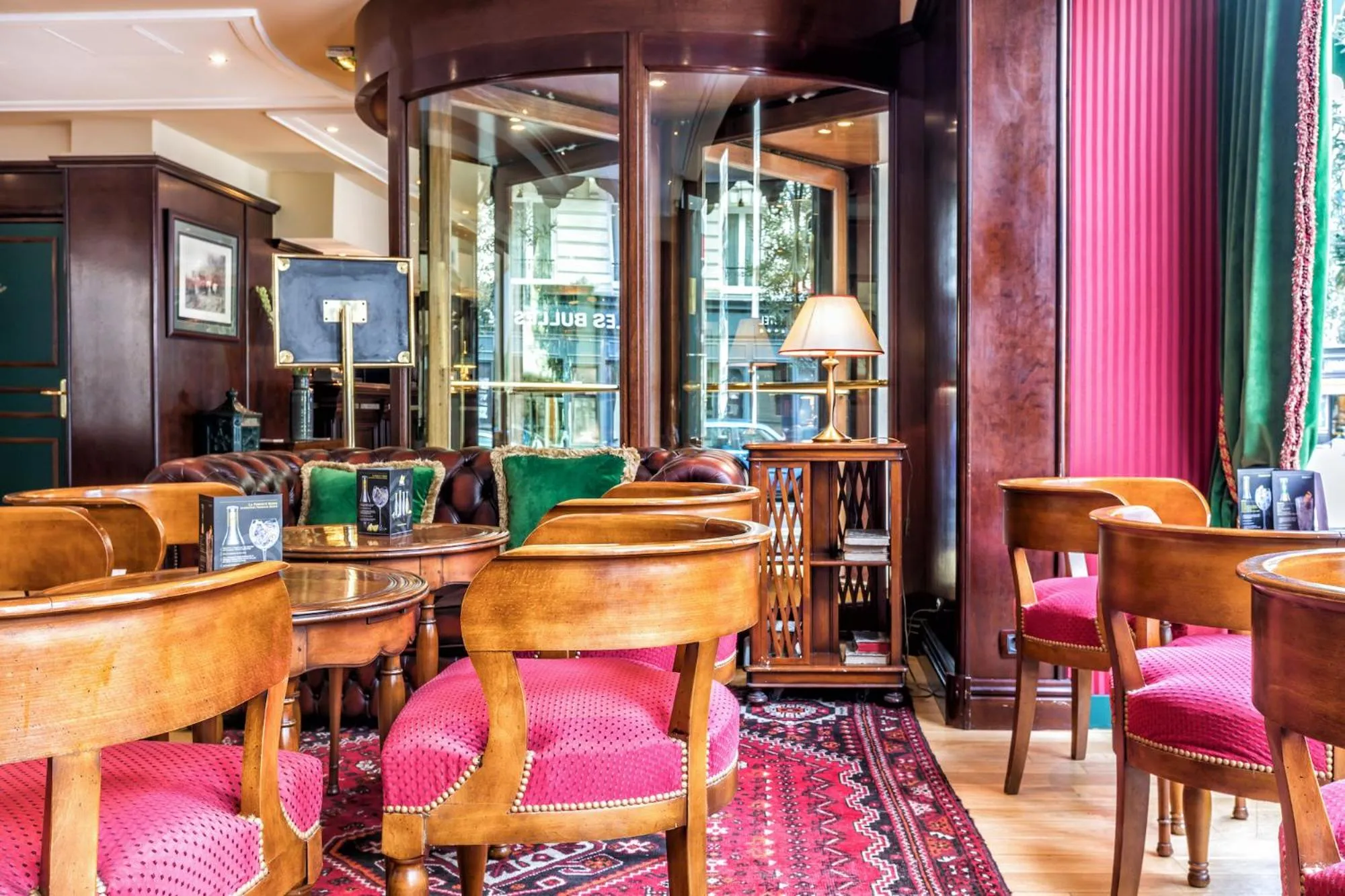 Lounge or bar in Villa Panthéon