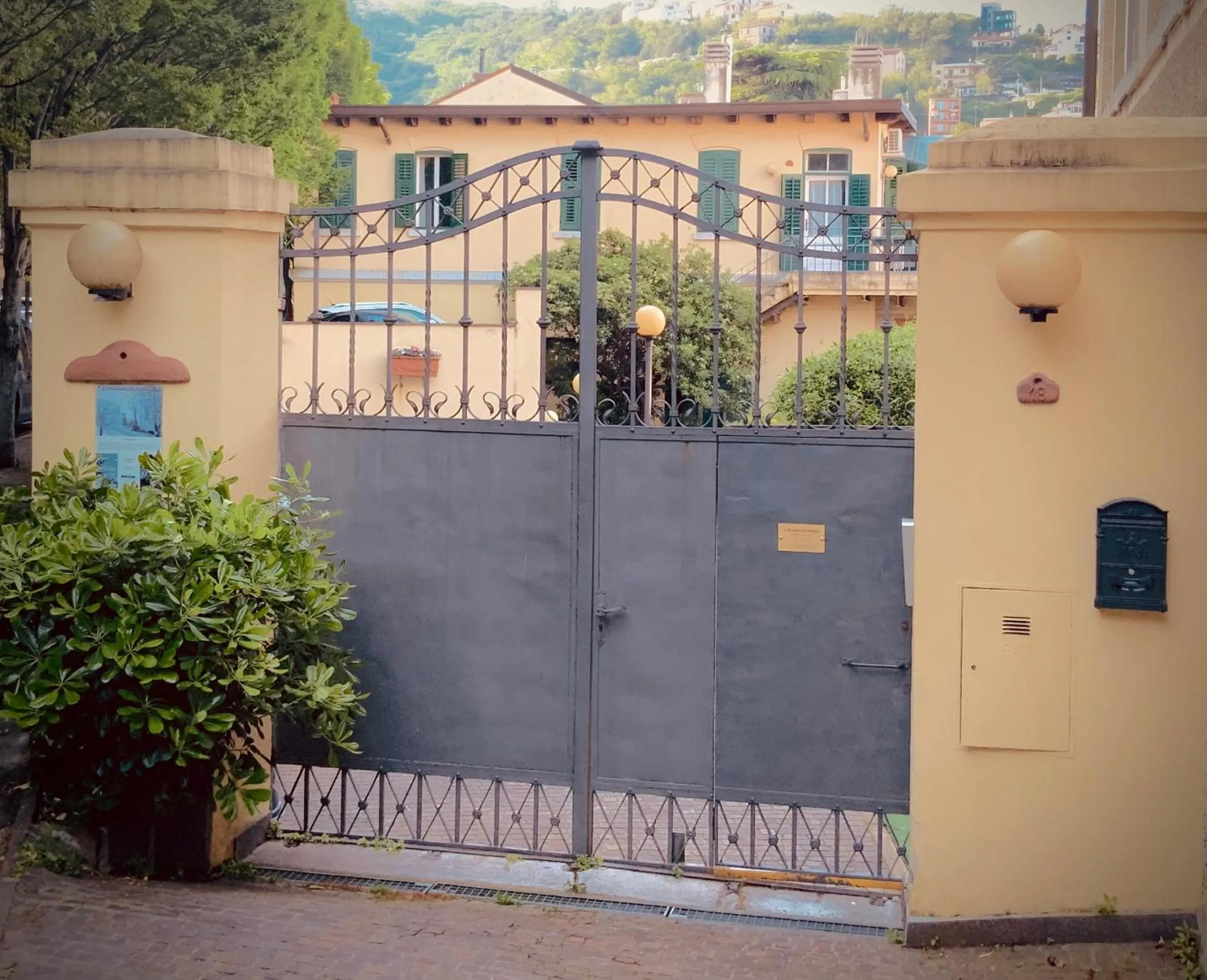 Property building in Le Residenze dei Serravallo