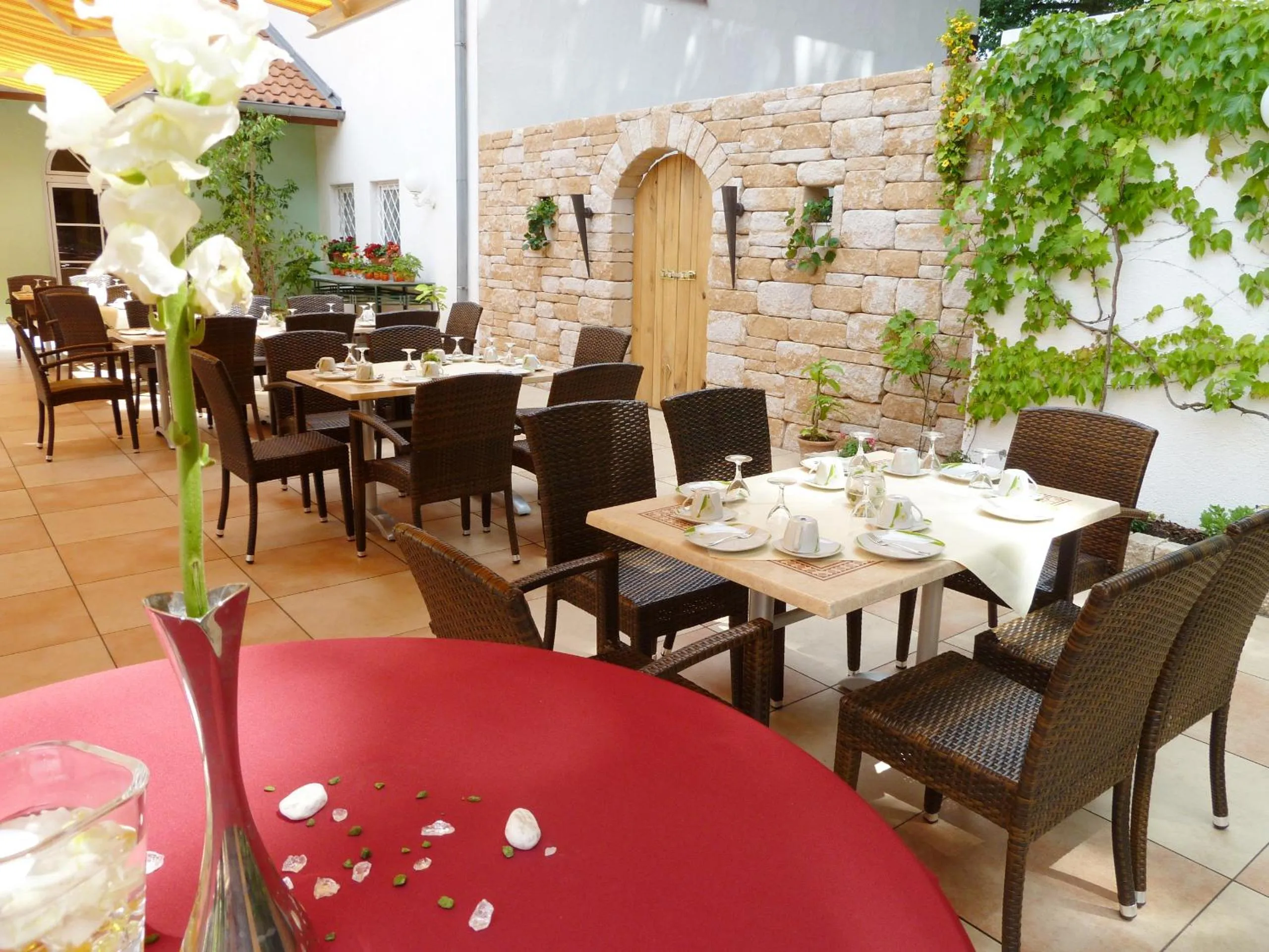 Restaurant/places to eat in Hostellerie Bacher