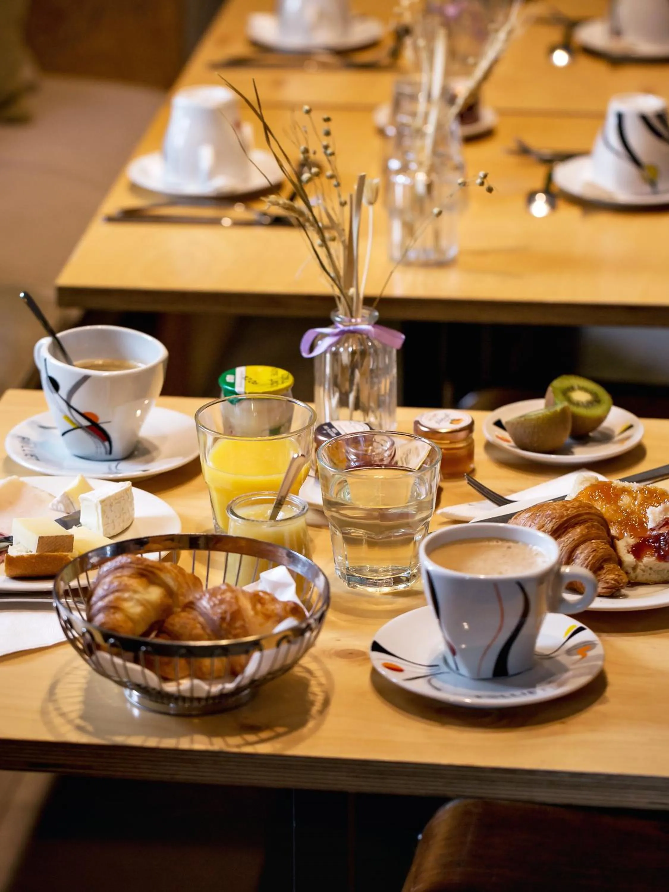 Continental breakfast in Hôtel Gaston