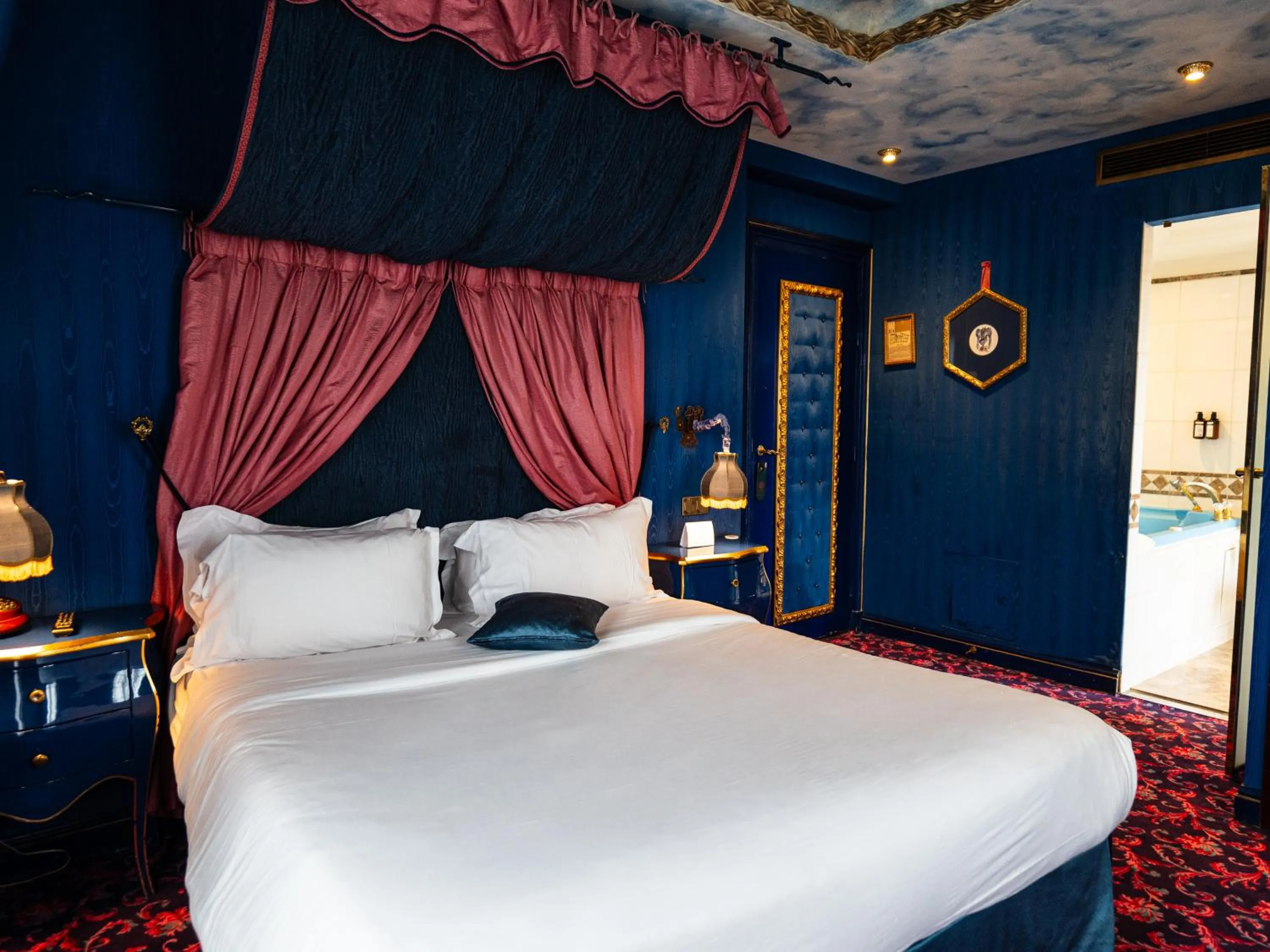 Bedroom, Bed in La Villa Royale