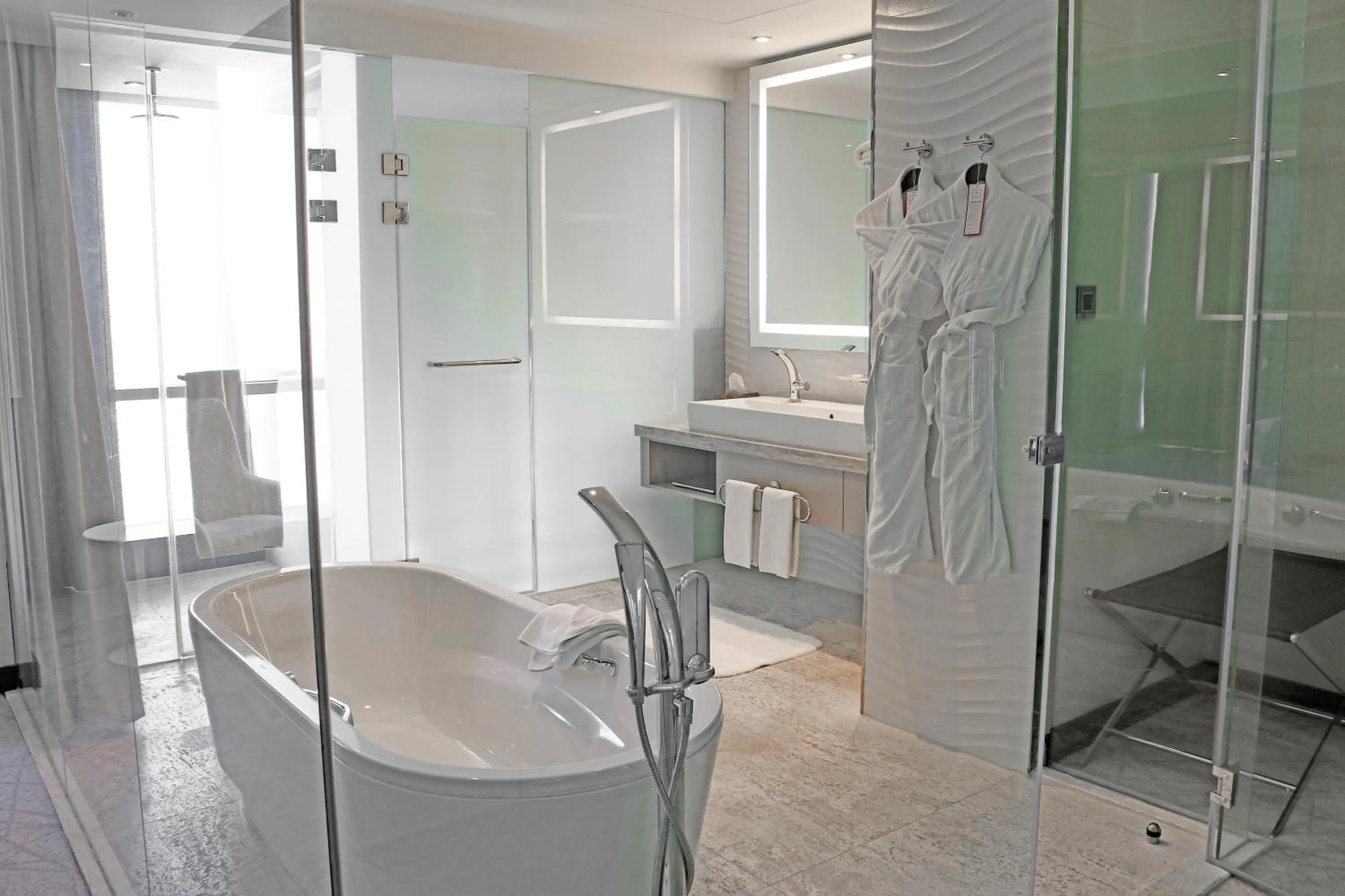 Bathroom in Millennium Plaza Doha