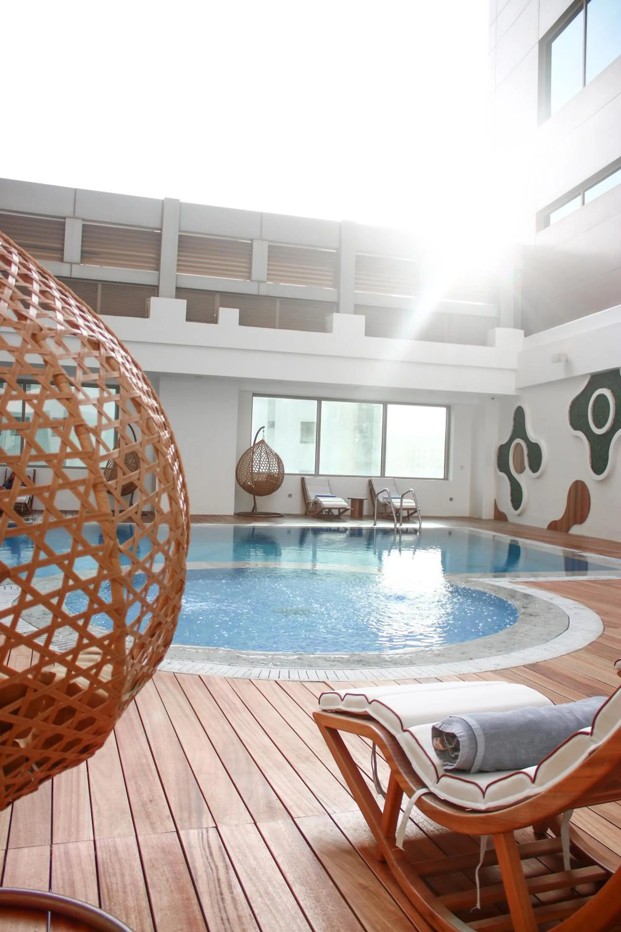 Swimming pool in Millennium Plaza Doha