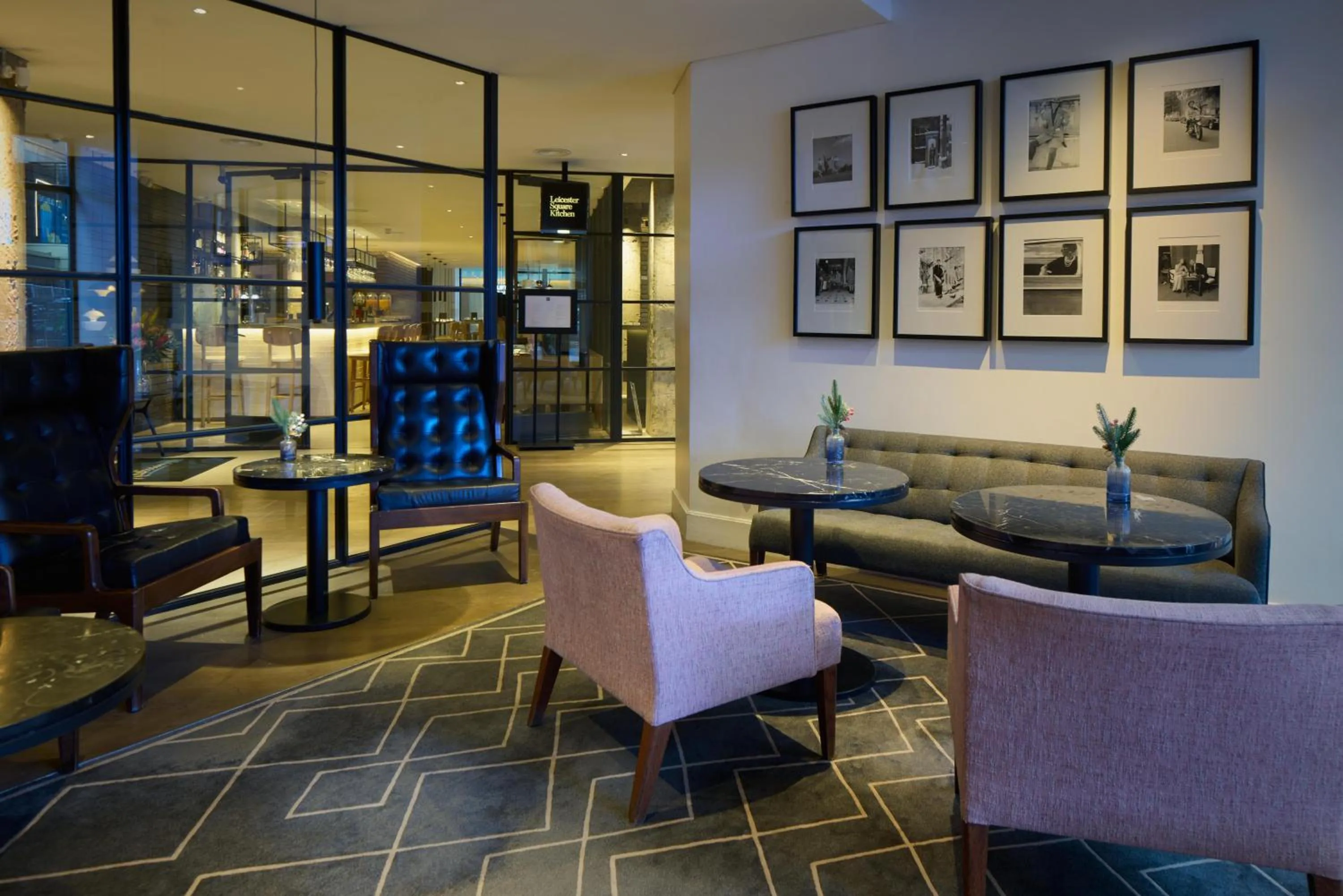 Lobby or reception in Radisson Blu Hotel, London Leicester Square