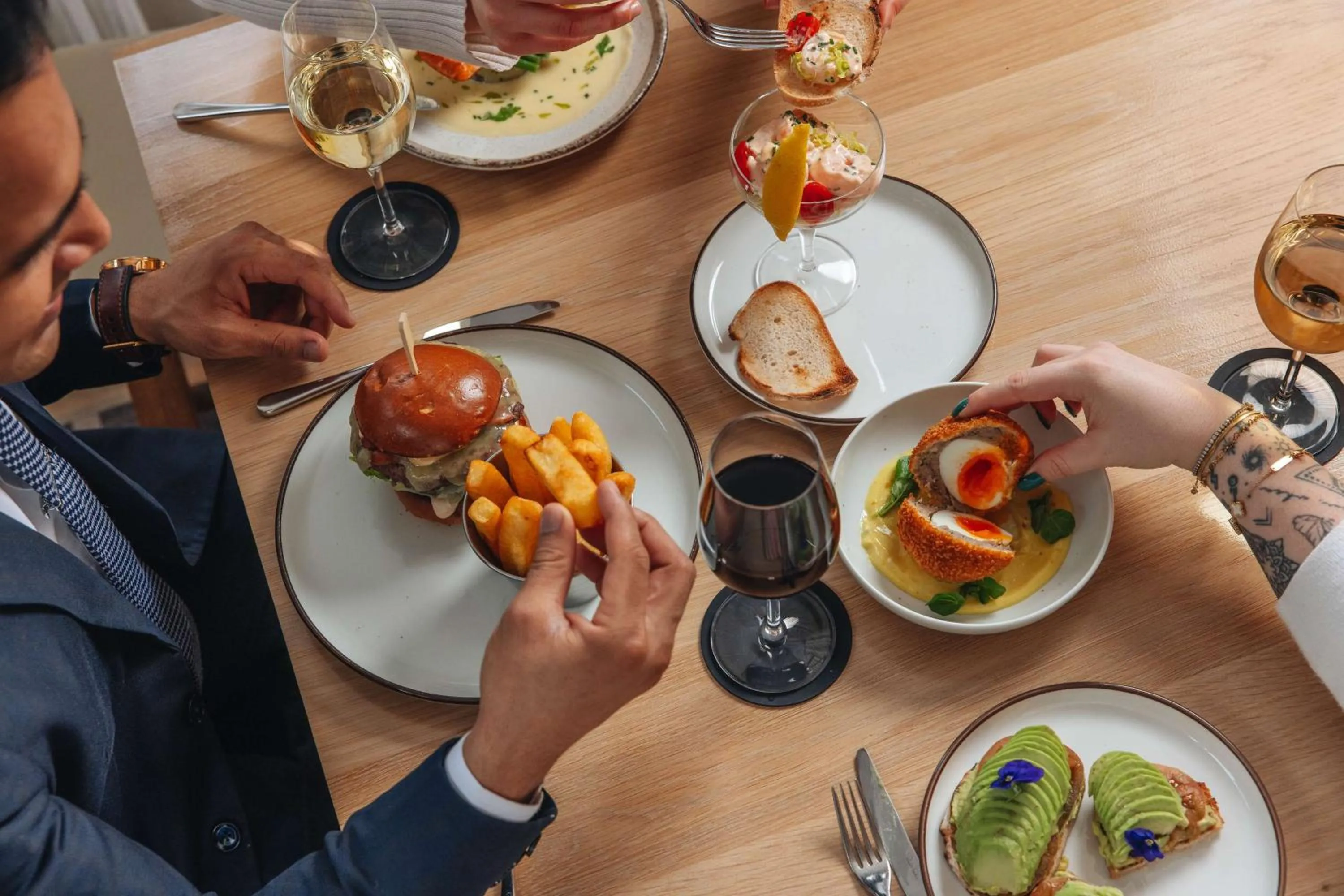 Food and drinks in Radisson Blu Hotel, London Bond Street