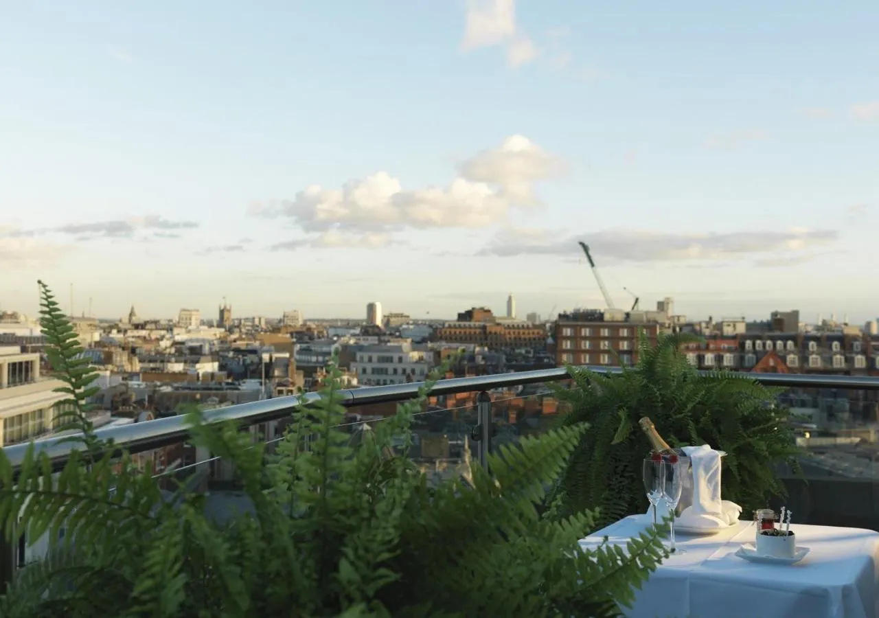 Balcony/Terrace in Radisson Blu Hotel, London Bond Street