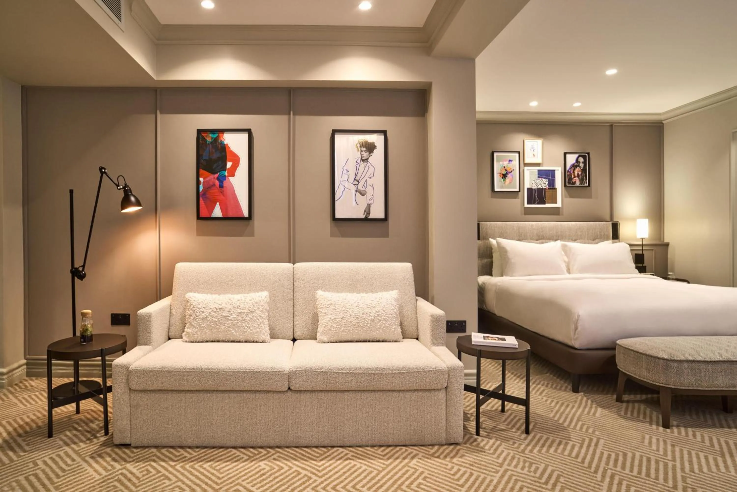 Photo of the whole room, Bed in Radisson Blu Hotel, London Bond Street