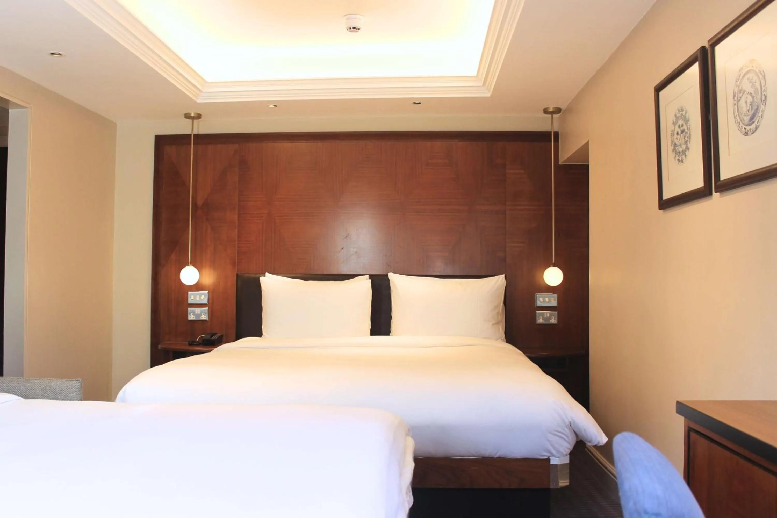 Bedroom, Bed in Radisson Blu Hotel, London Tottenham Court Road