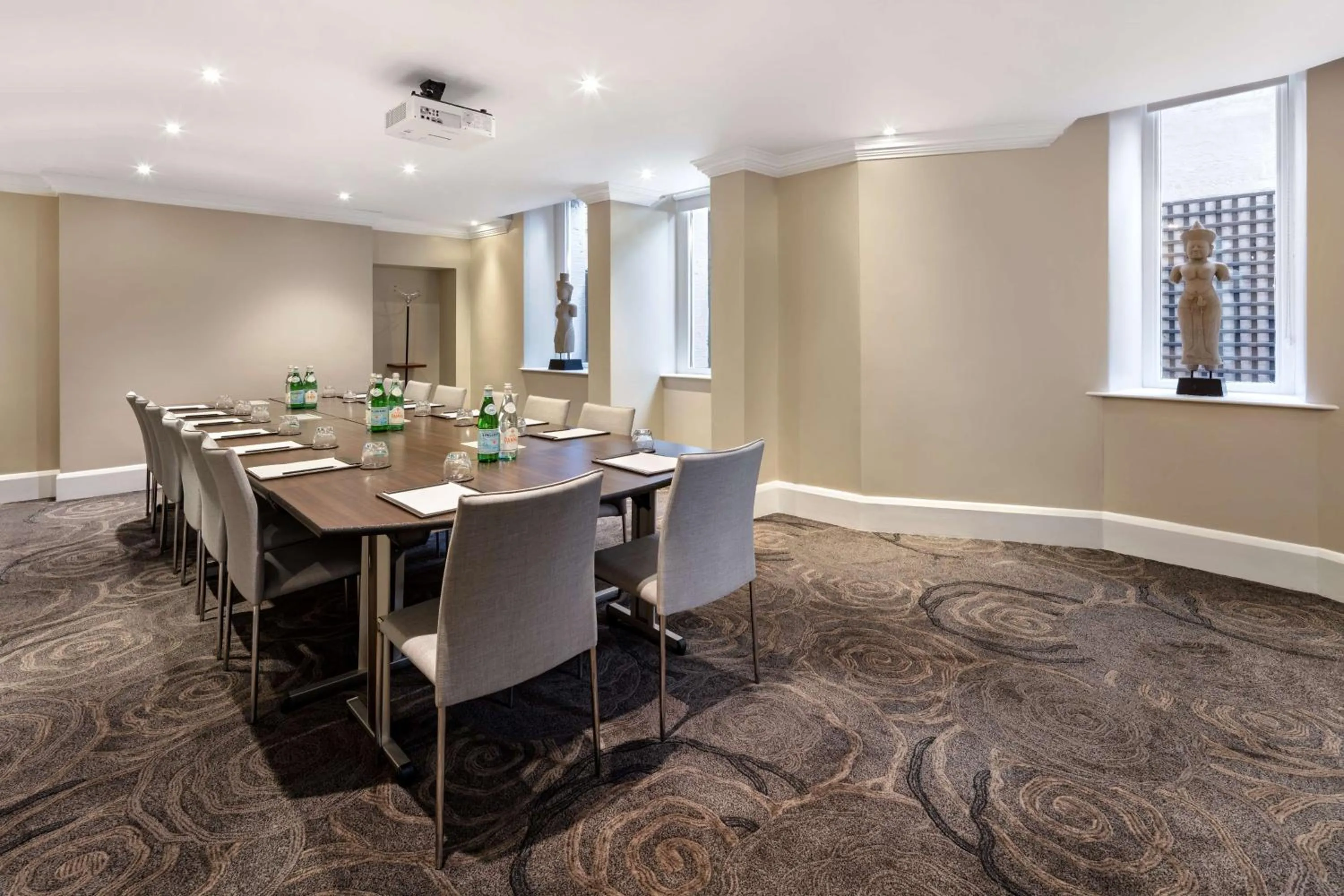 Bedroom in Radisson Blu Hotel, London Tottenham Court Road