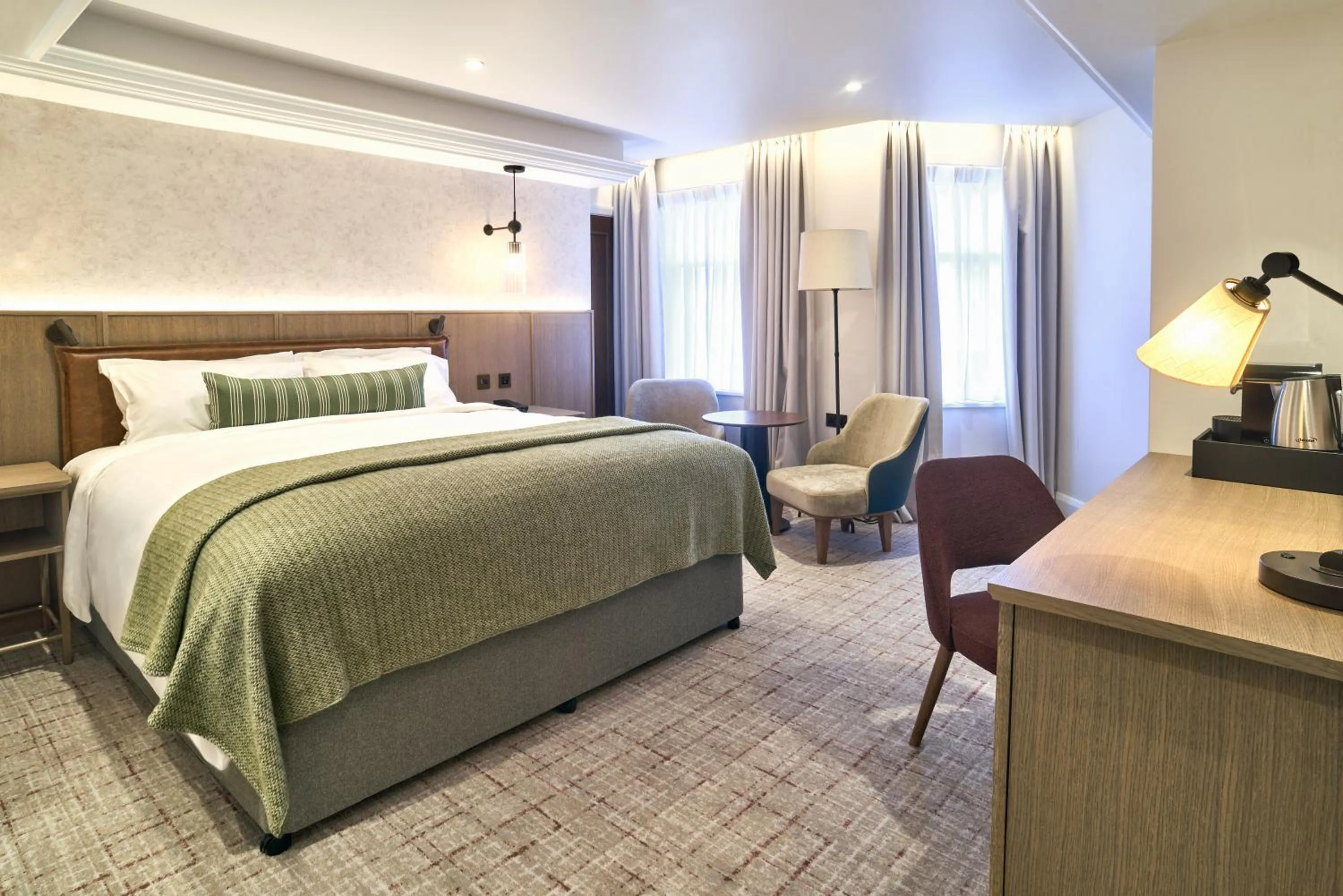 Bedroom, Bed in Radisson Blu Hotel, London Tottenham Court Road