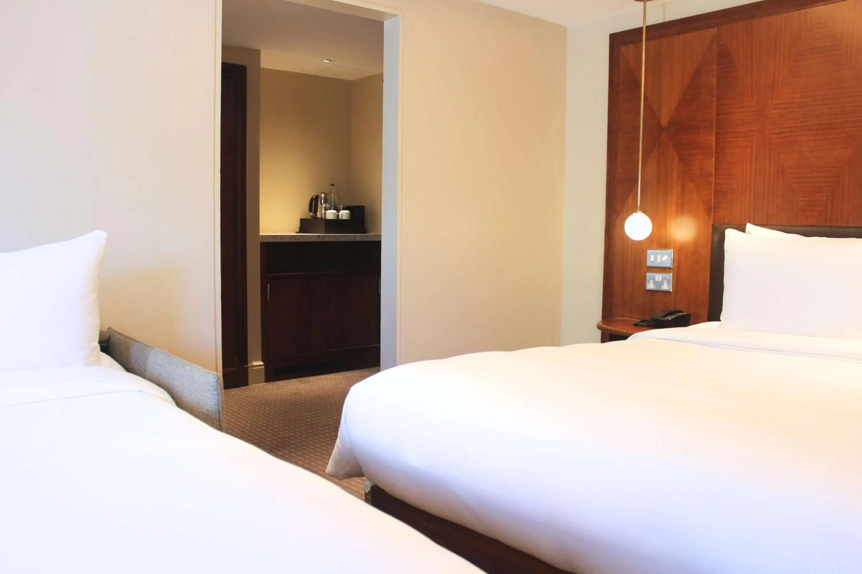 Bedroom, Bed in Radisson Blu Hotel, London Tottenham Court Road