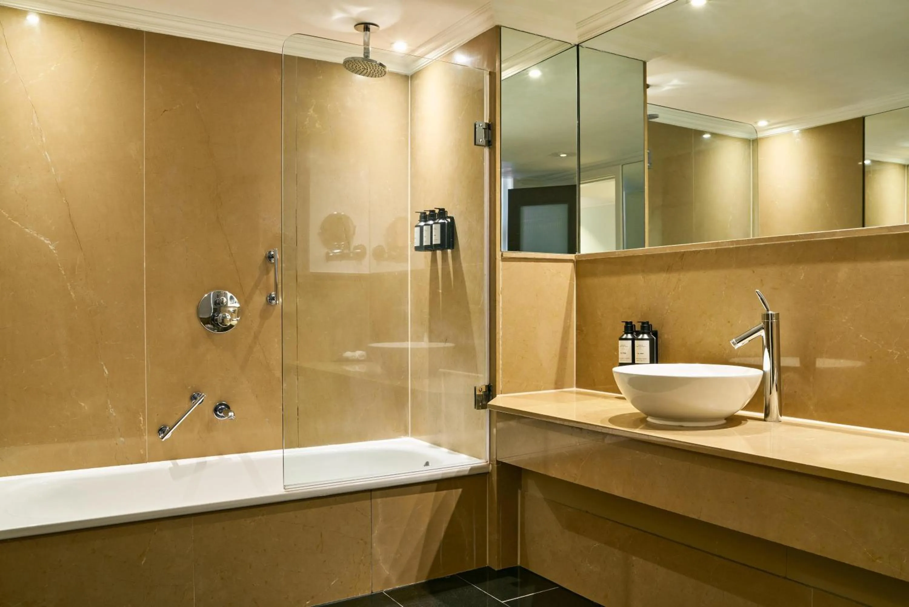 Bathroom in Radisson Blu Hotel, London Bloomsbury