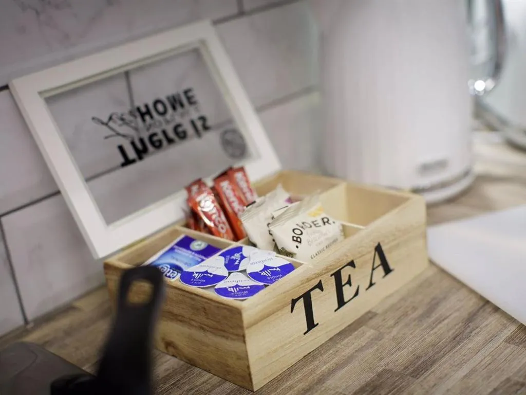 Kitchen or kitchenette in Shaftesbury Apartment