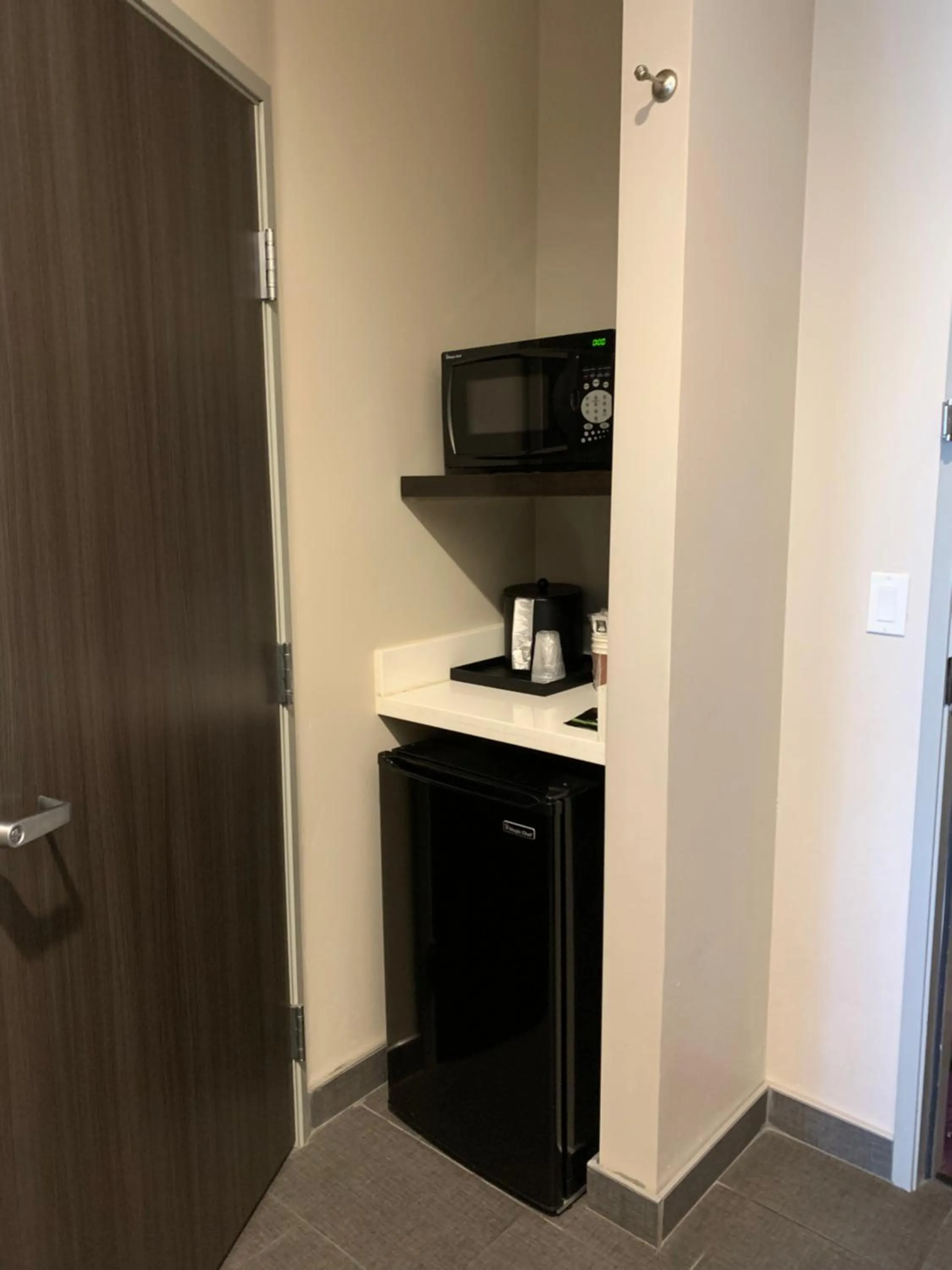 Kitchen or kitchenette in La Quinta by Wyndham La Verkin - Gateway to Zion