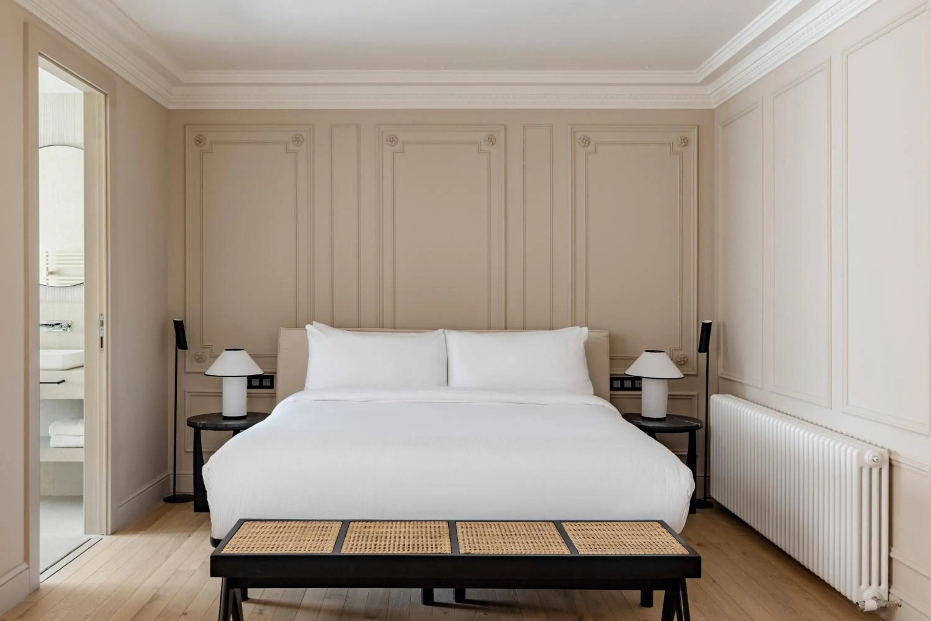 Photo of the whole room, Bed in The Caesar Hotel