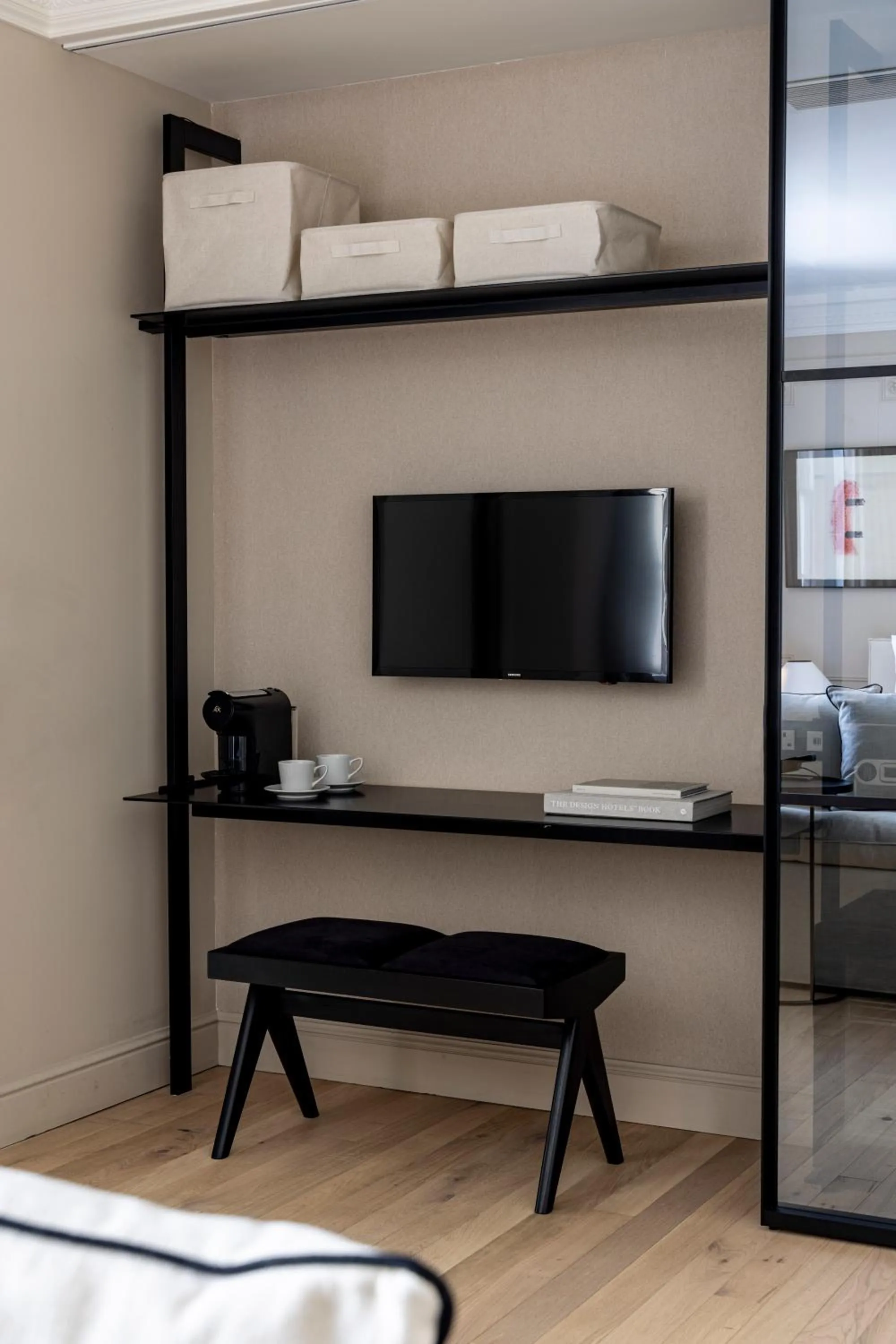 TV and multimedia in The Caesar Hotel