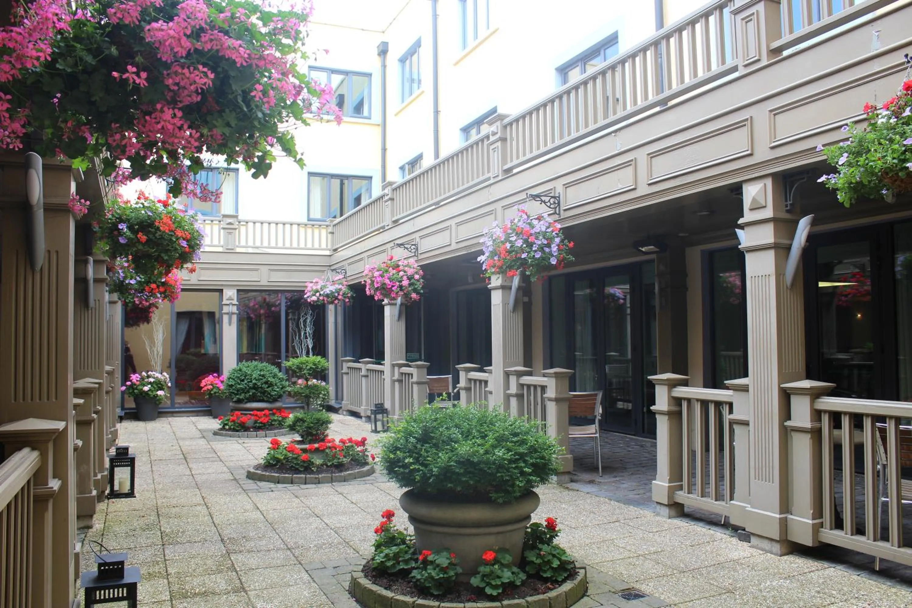 Patio in Talbot Hotel Stillorgan
