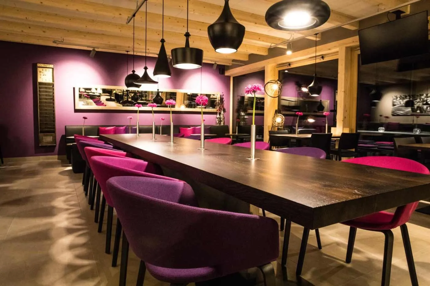 Restaurant/places to eat in Berger Zentrum