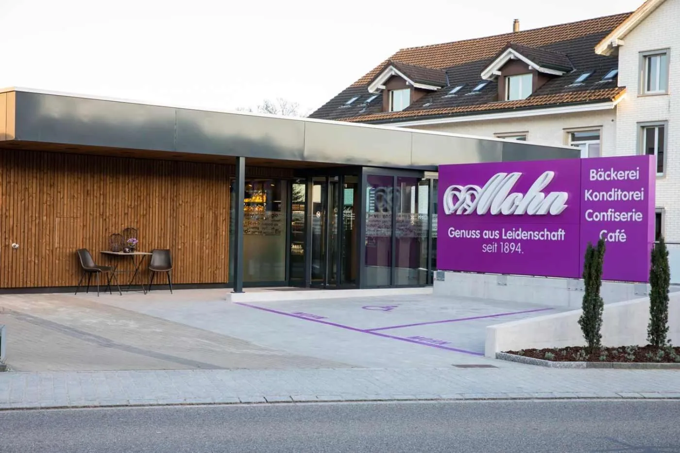 Restaurant/places to eat in Berger Zentrum