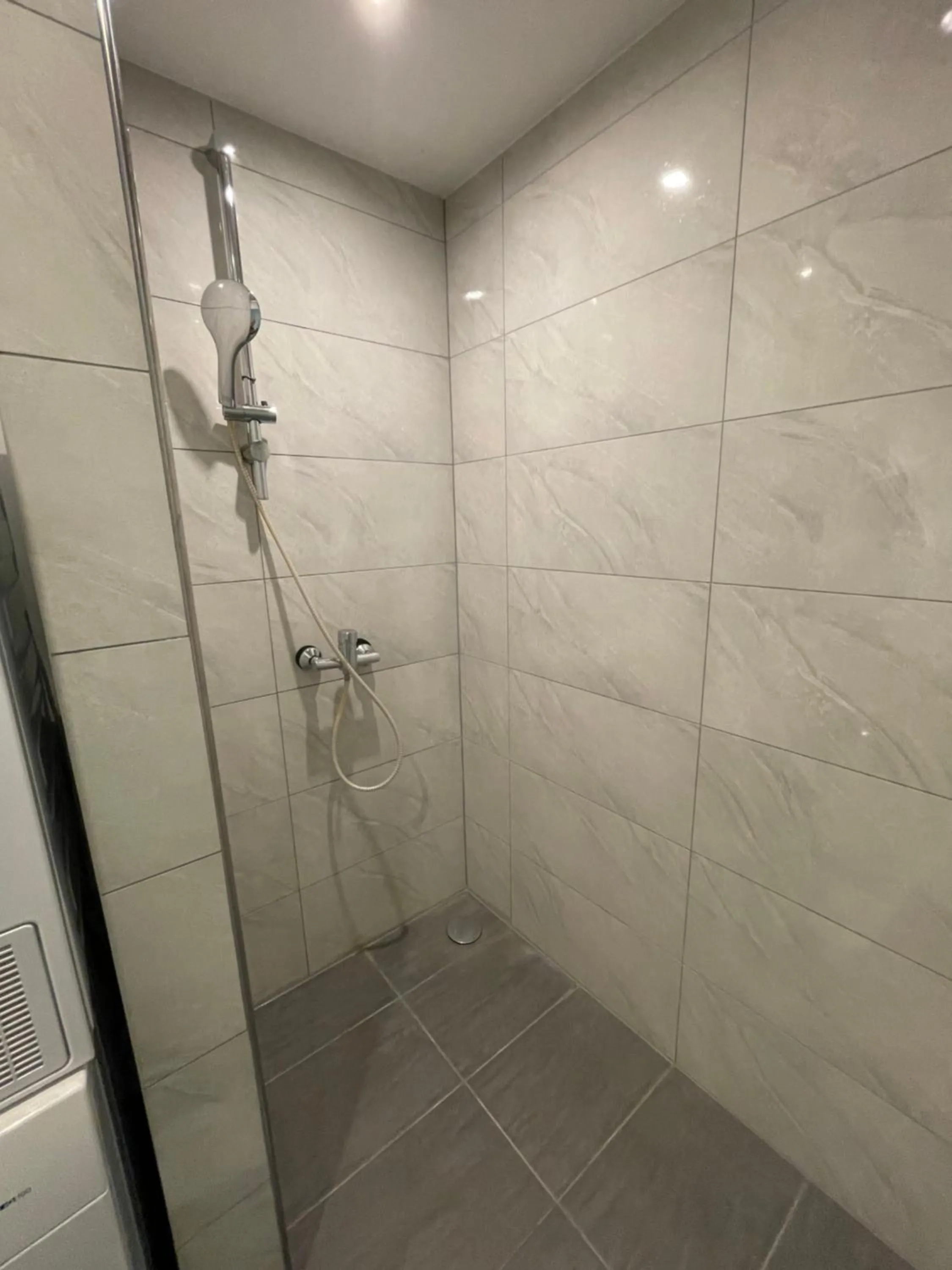 Shower in Berger Zentrum