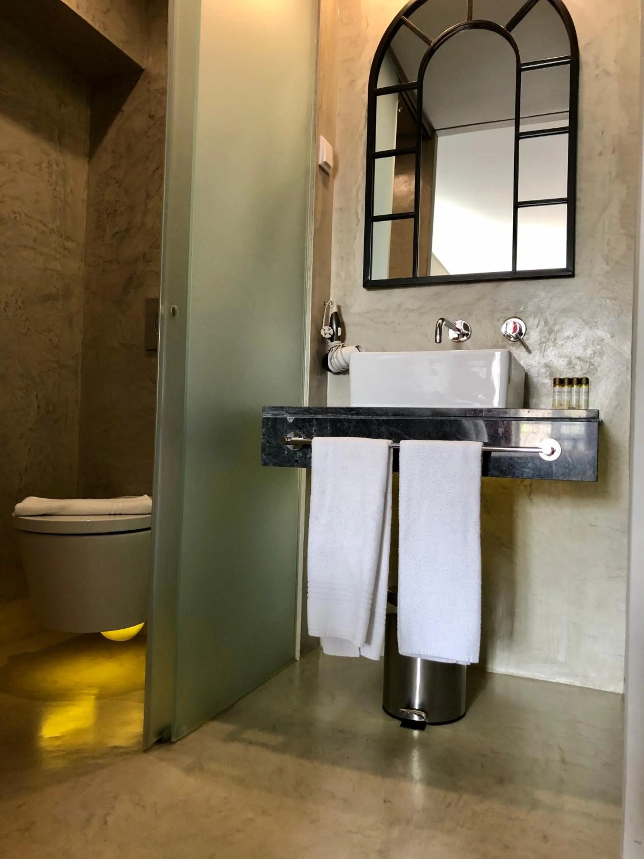 Bathroom in Dalma Old Town - Castelo