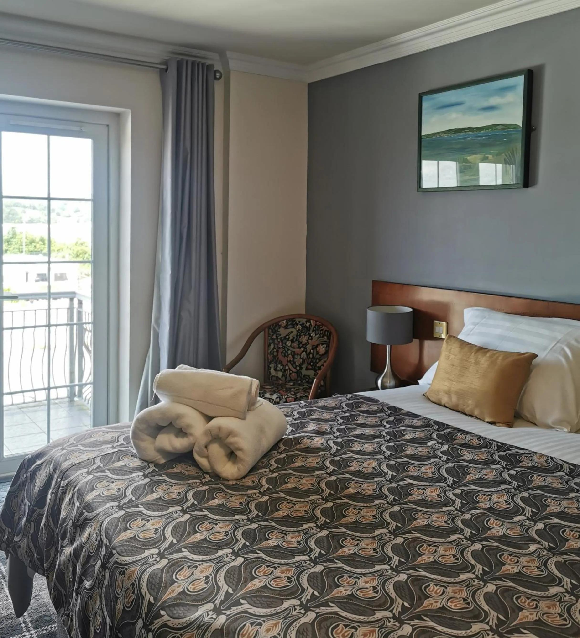 Bed in Three Rivers Hotel