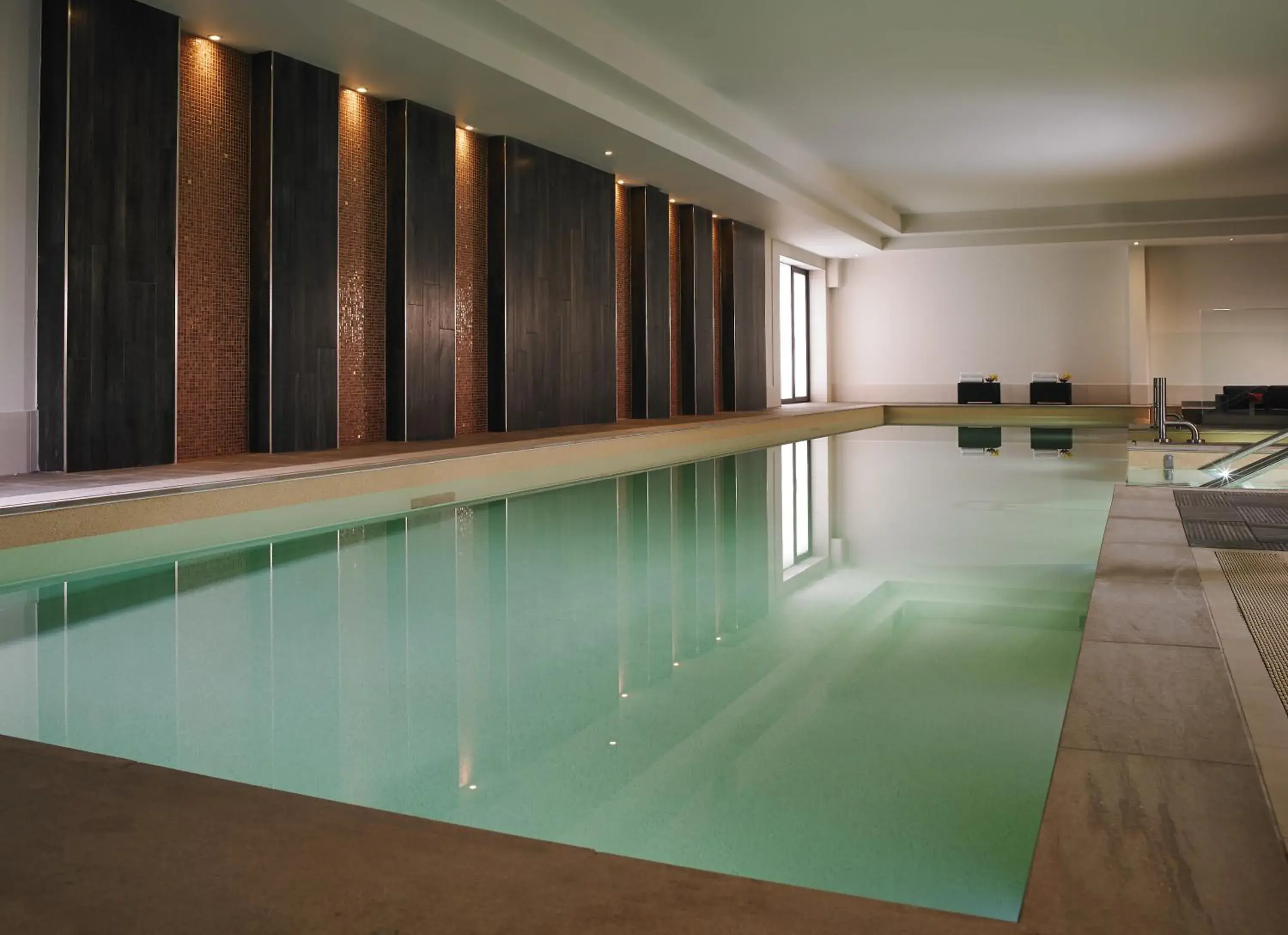 Triple Room in Westport Coast Hotel Triple Room in Westport Coast Hotel