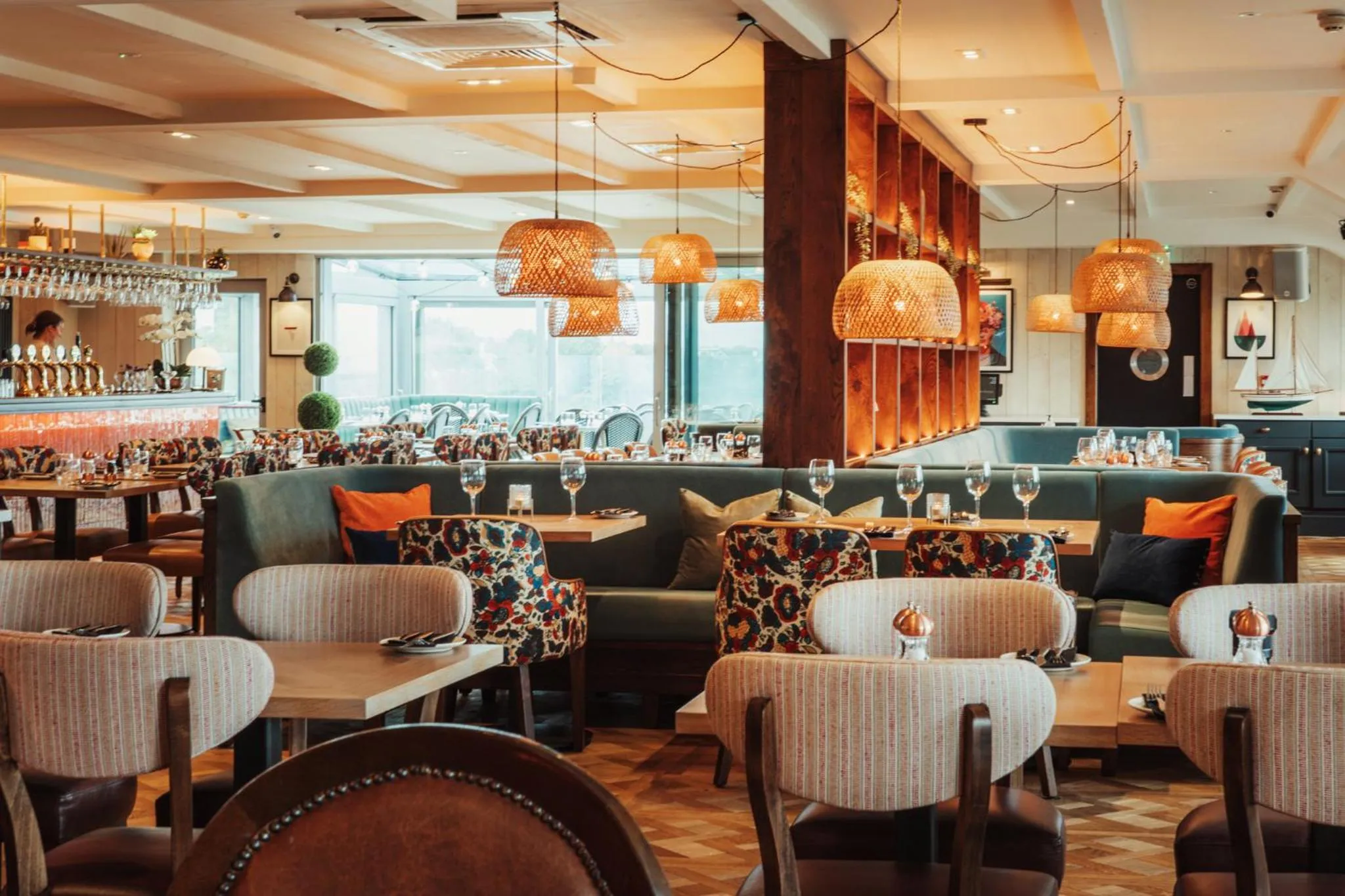 Restaurant/places to eat in Westport Coast Hotel